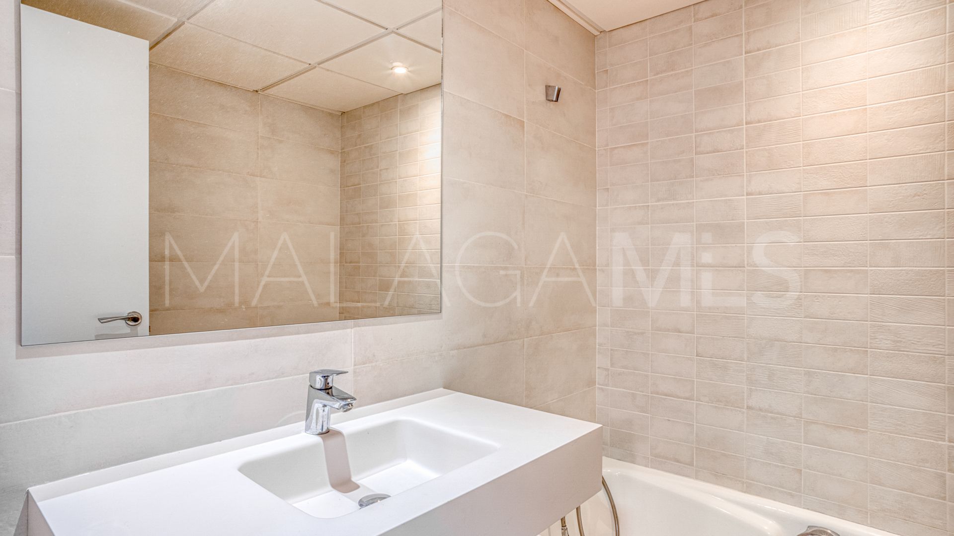 Radhus for sale in Paraíso Bellevue