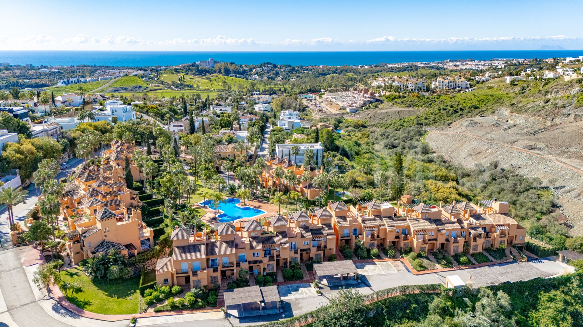 Radhus for sale in Paraíso Bellevue