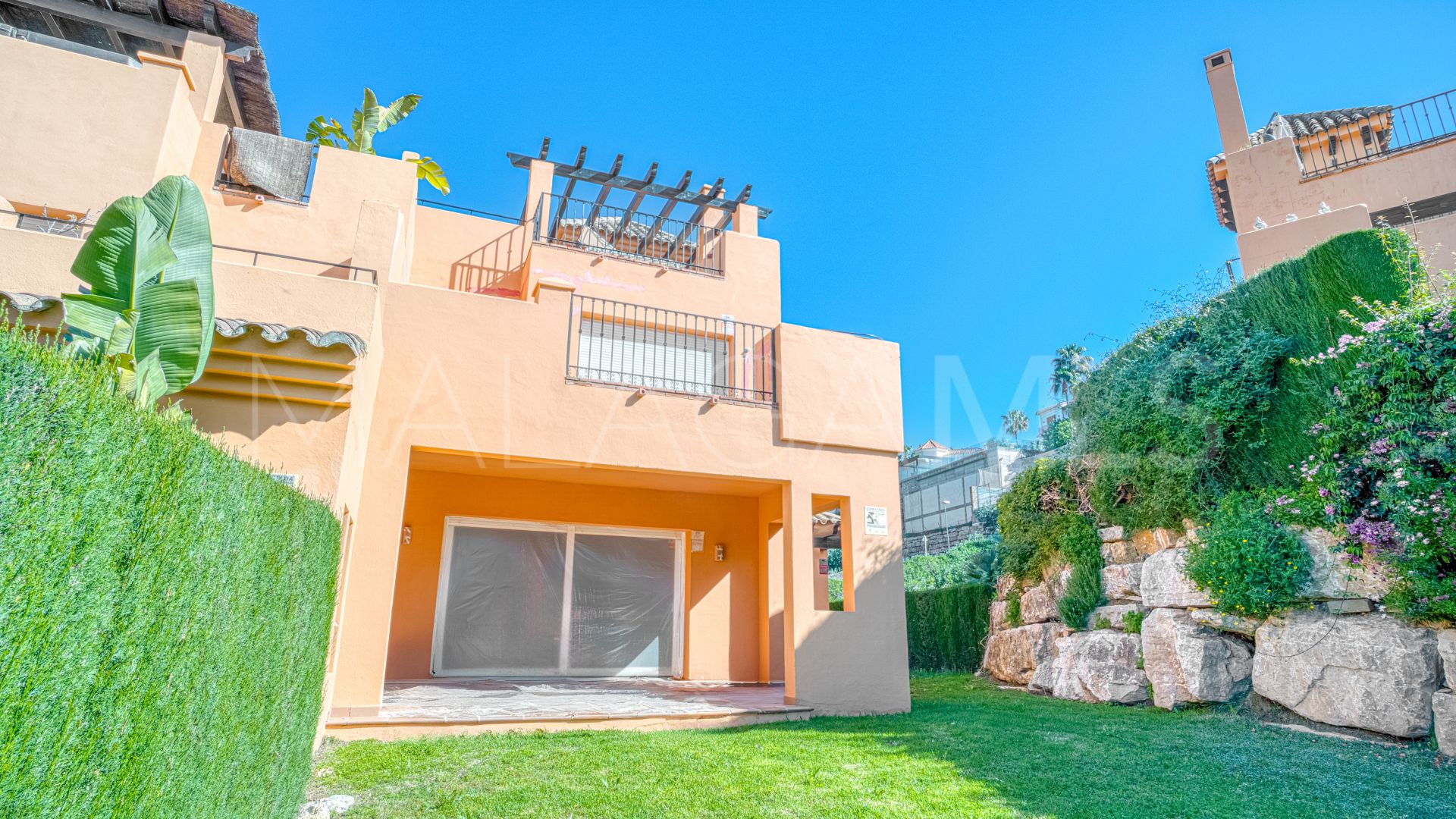 Radhus for sale in Paraíso Bellevue
