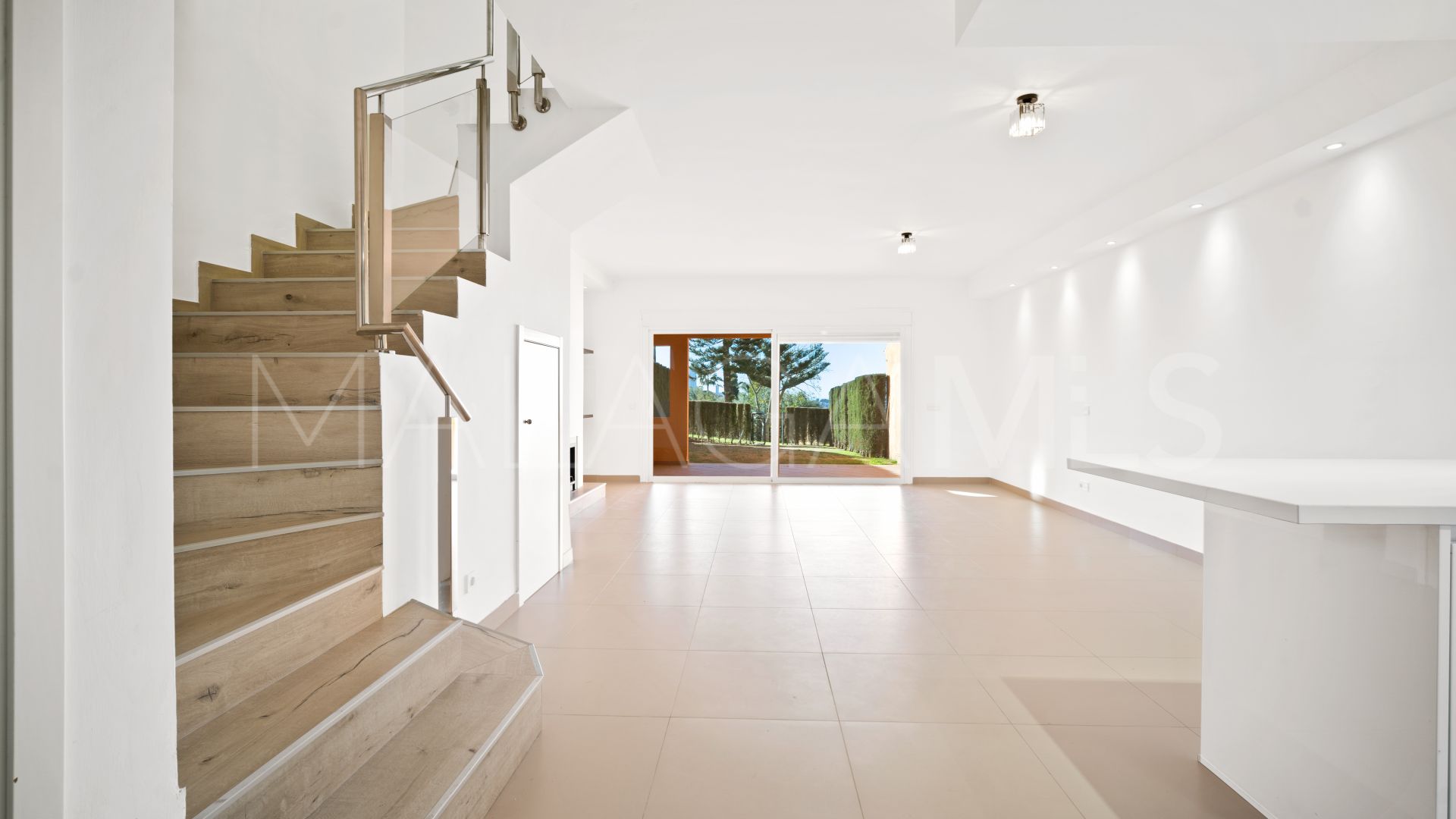 Radhus for sale in Paraíso Bellevue