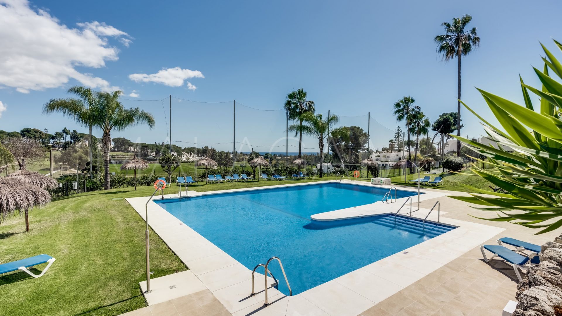 Appartement rez de chaussée for sale in Azahara I