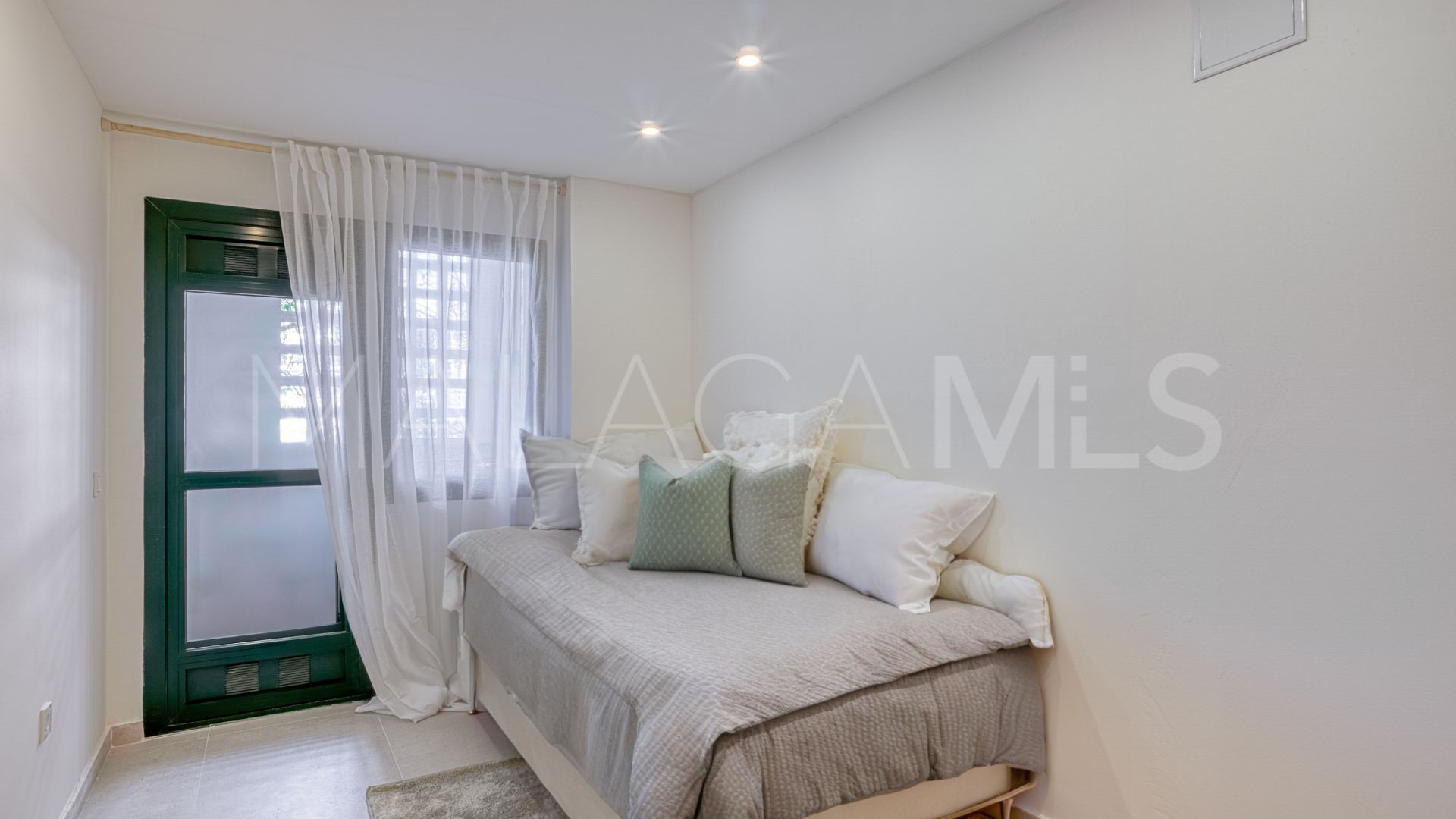 Apartamento de 4 bedrooms for sale in Los Almendros I