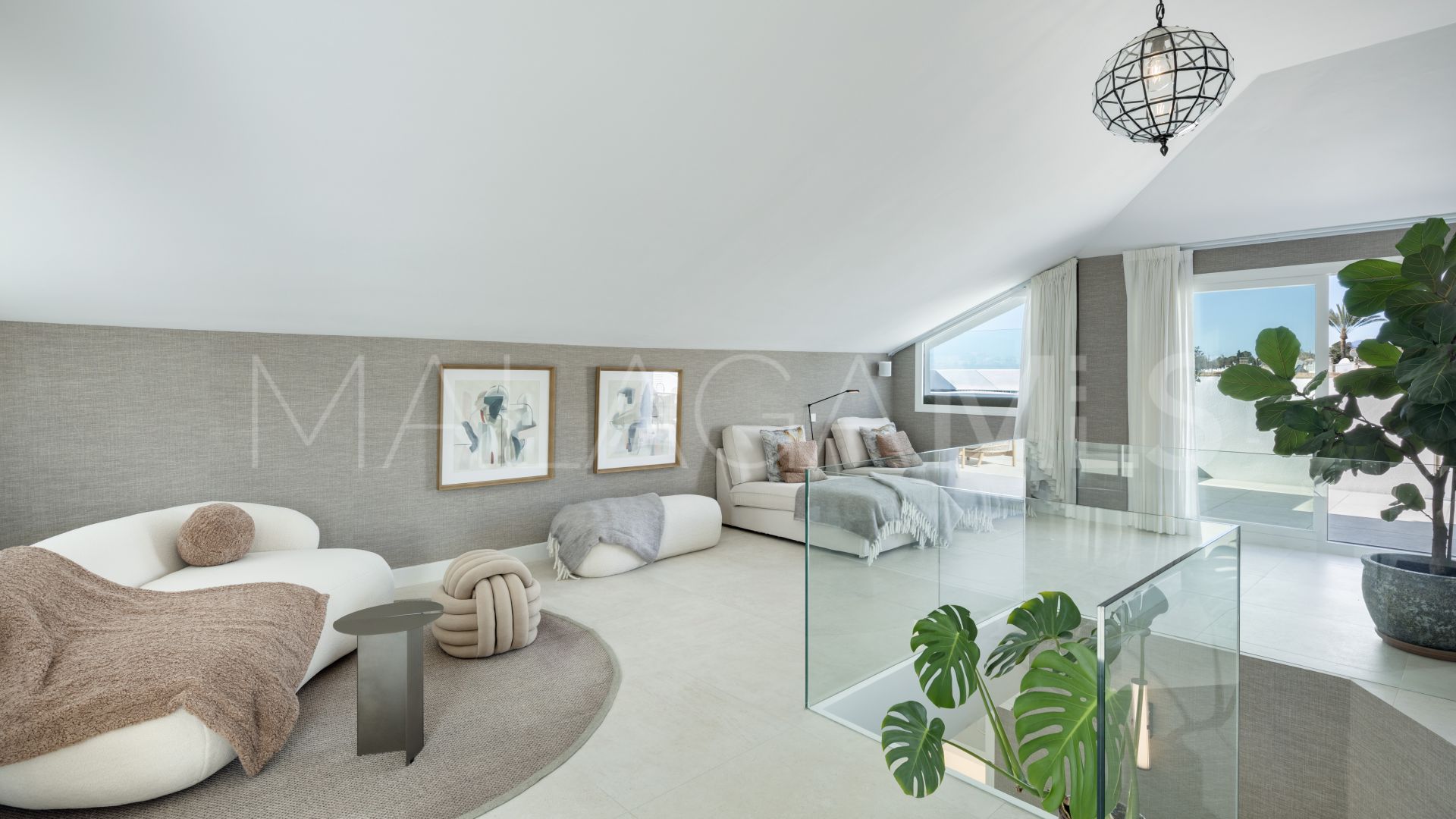 Duplex penthouse for sale in Costa Nagüeles II
