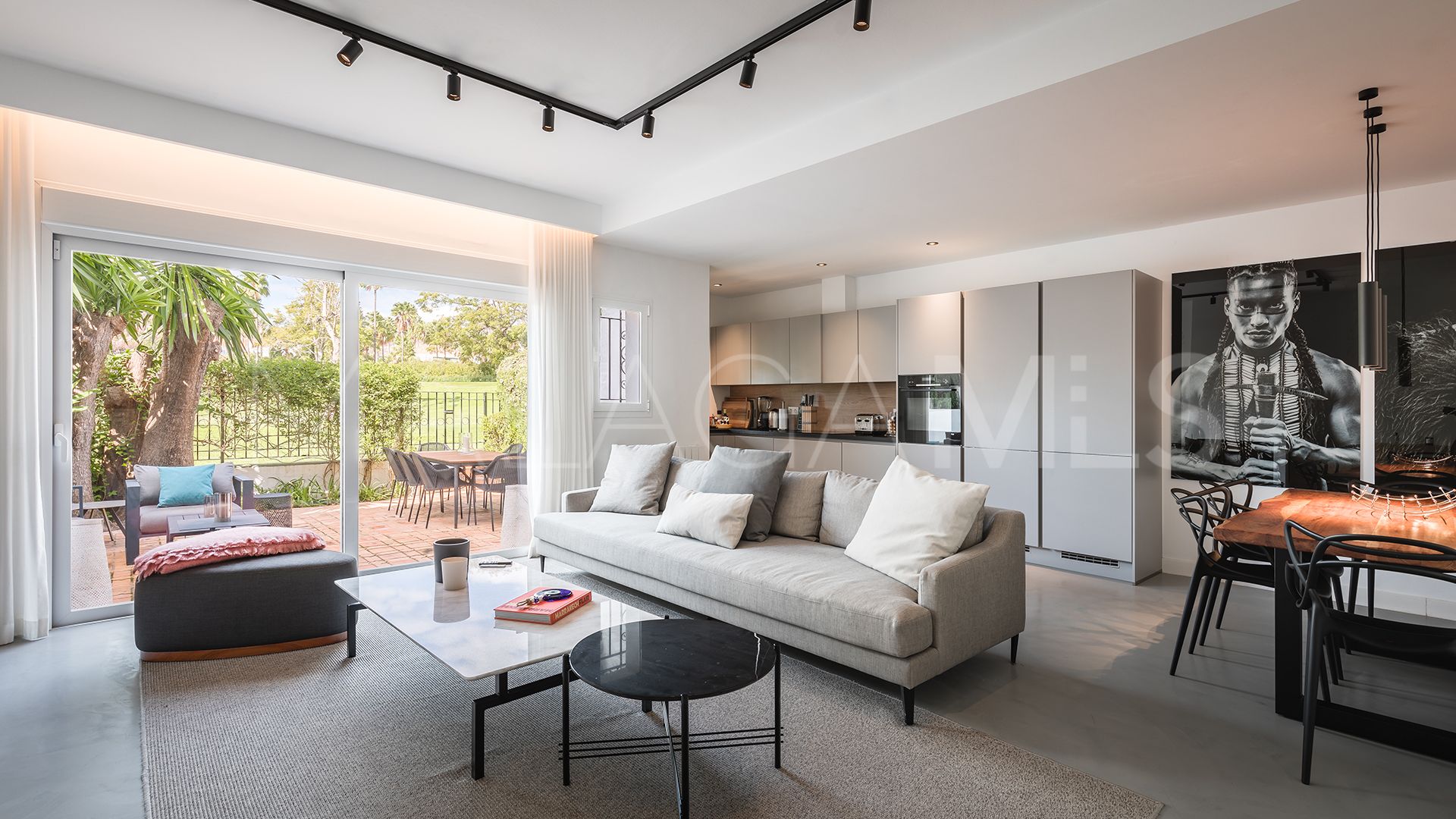 Radhus for sale in Los Naranjos Country Club