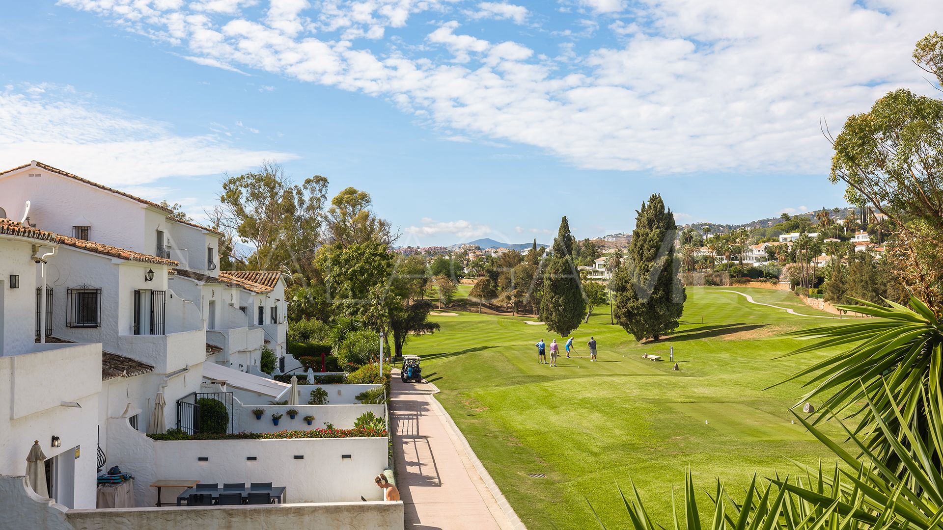 Radhus for sale in Los Naranjos Country Club