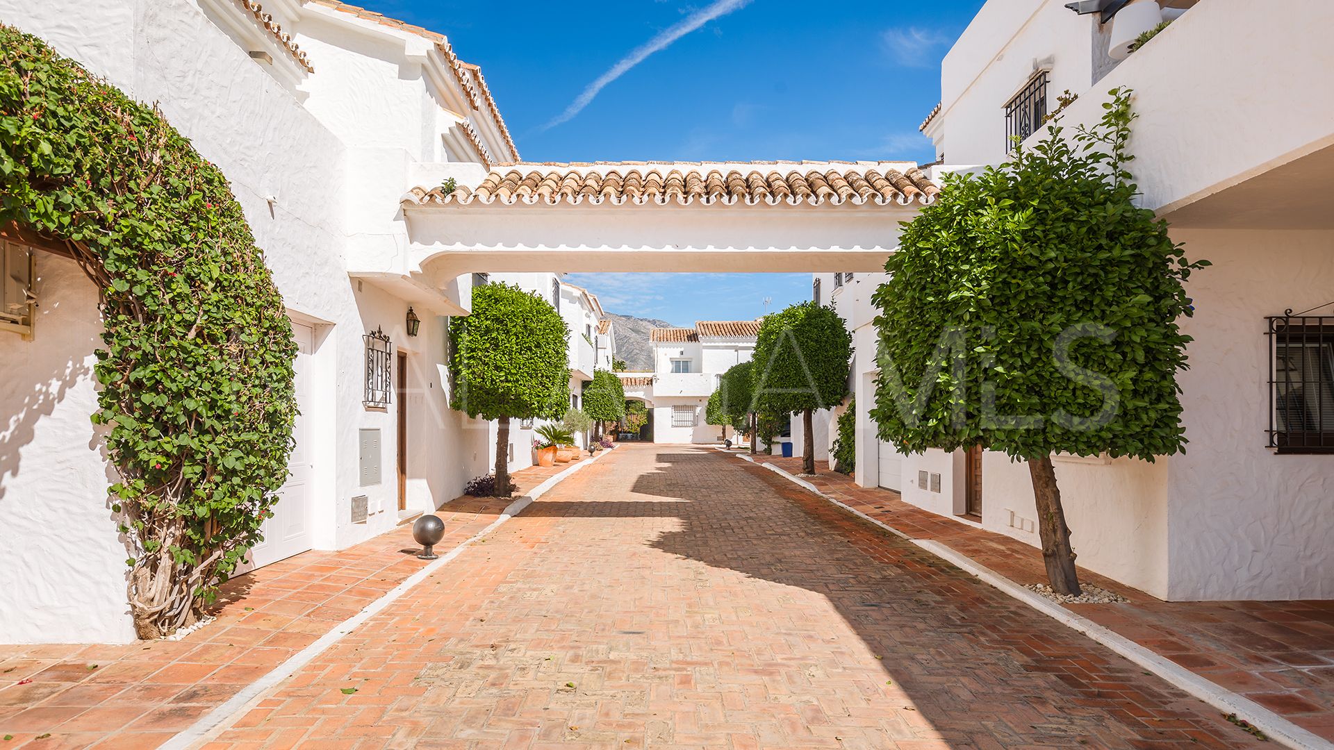Radhus for sale in Los Naranjos Country Club