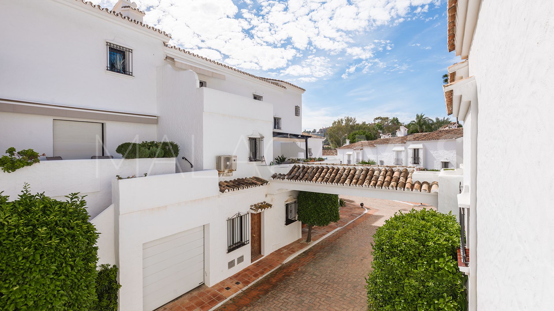 Radhus for sale in Los Naranjos Country Club
