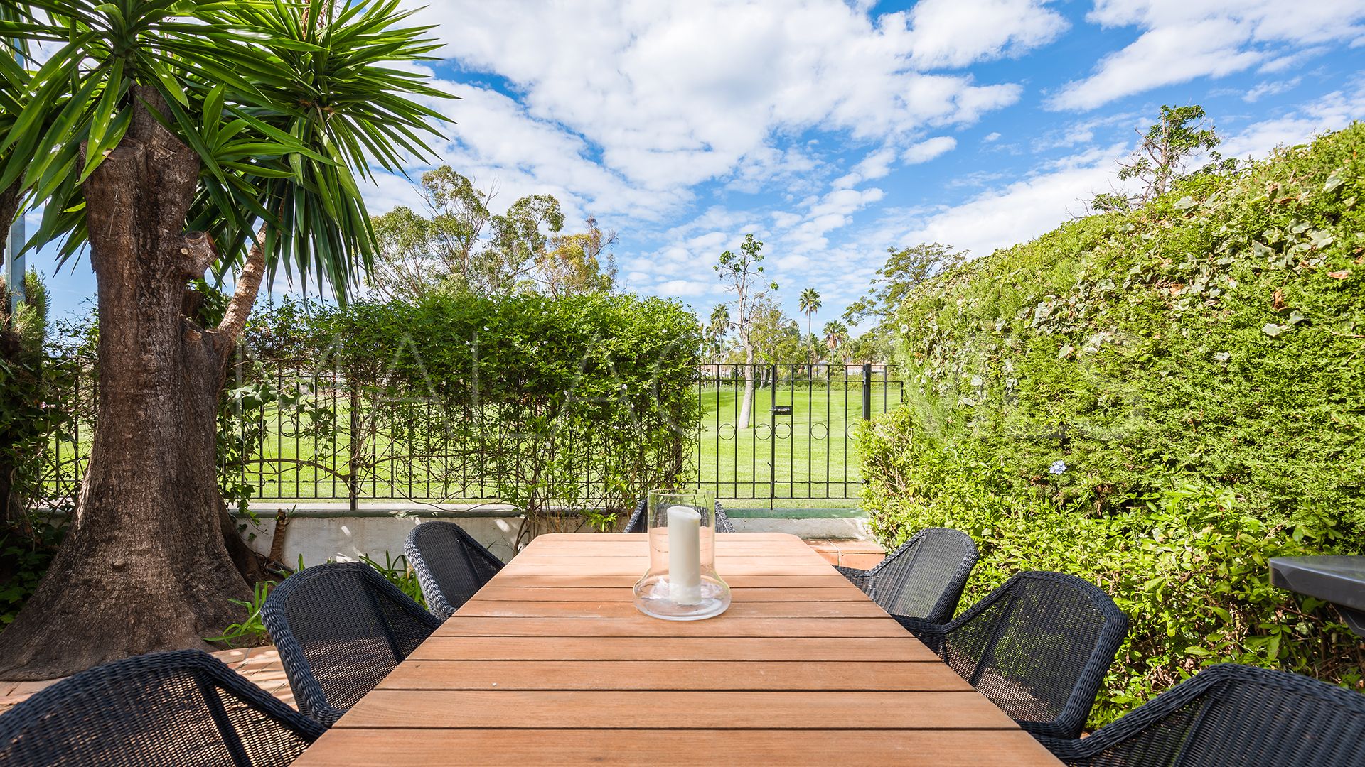 Radhus for sale in Los Naranjos Country Club