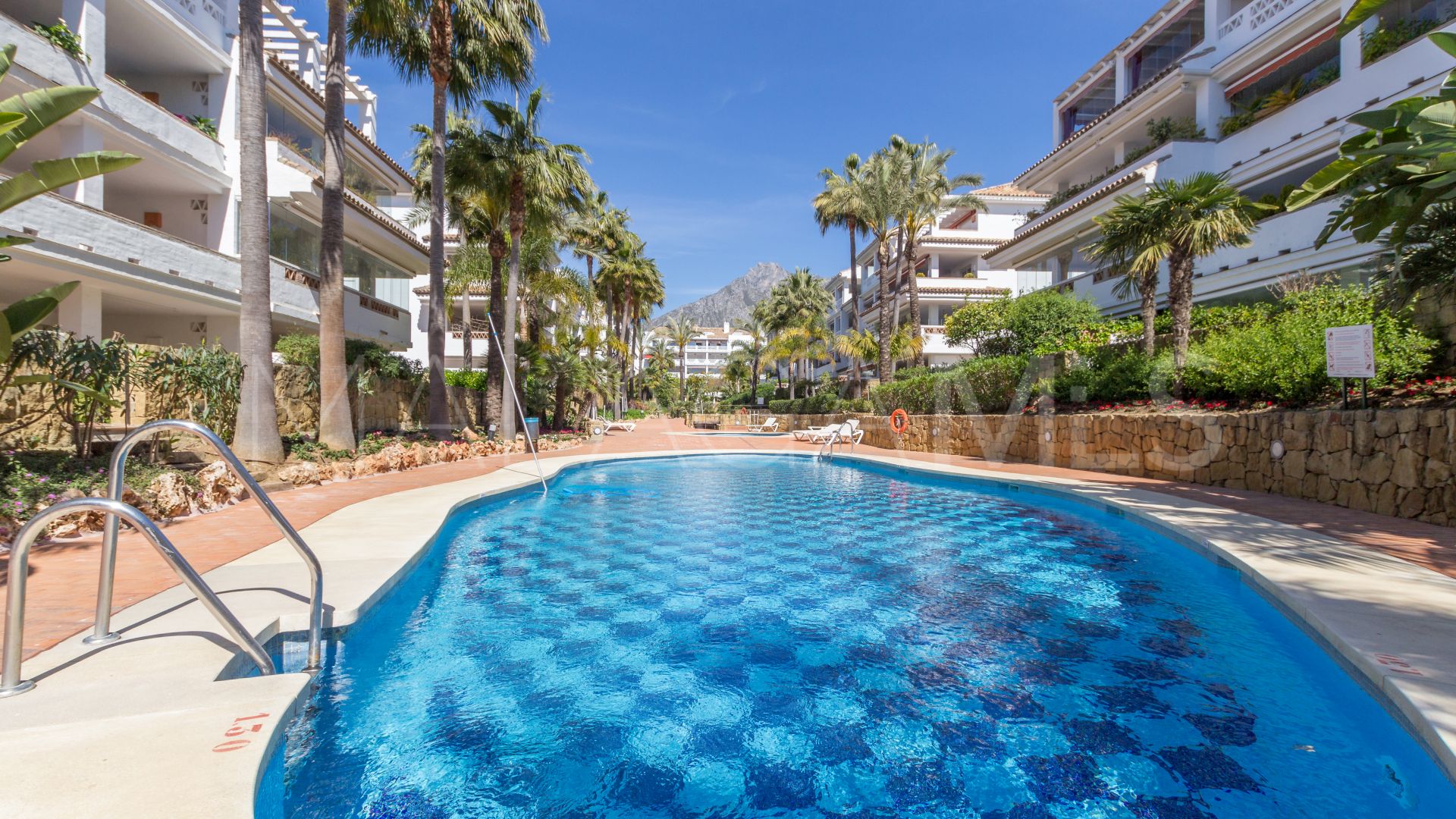 Lägenhet for sale in Las Cañas Beach