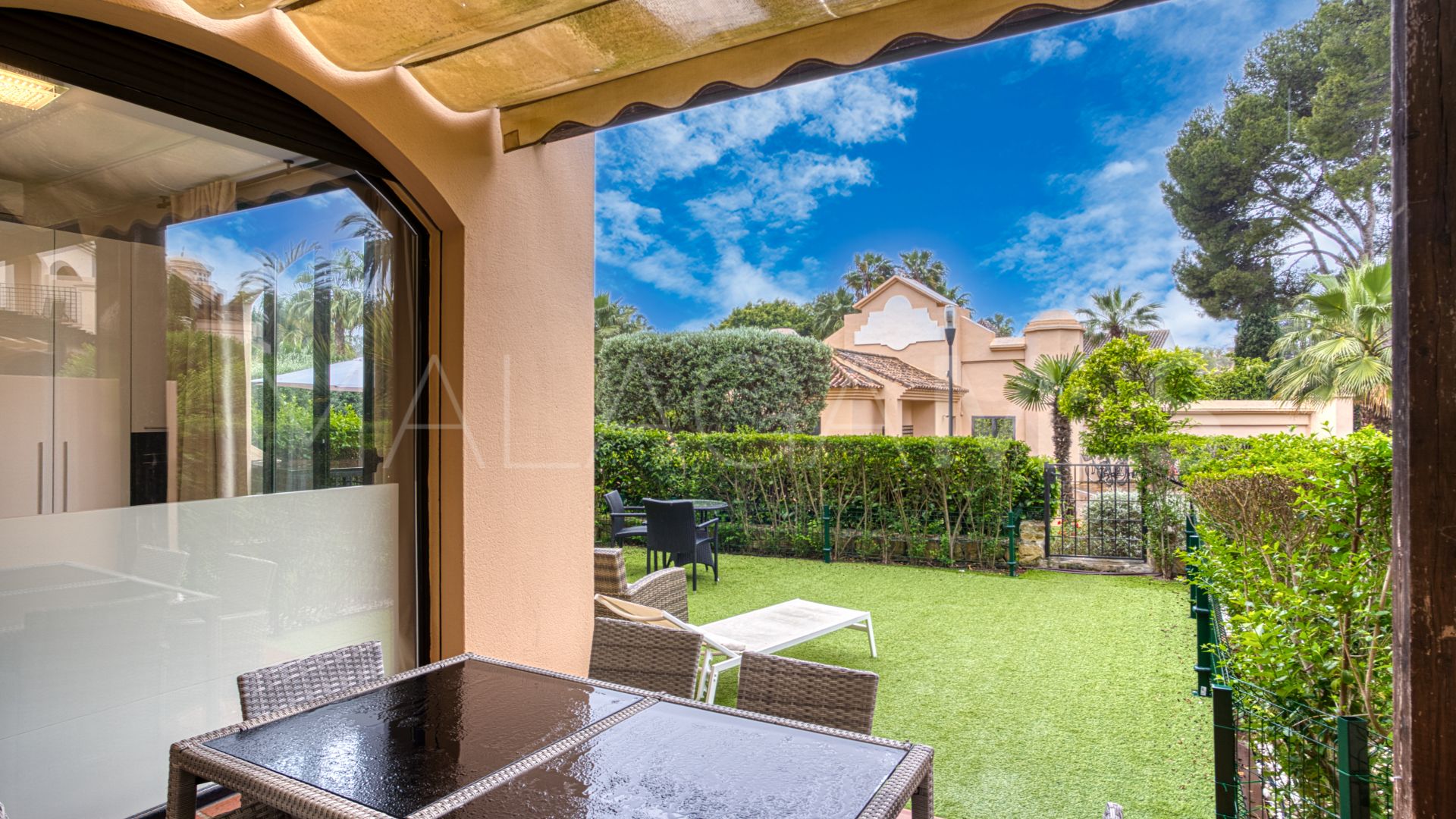 Appartement rez de chaussée for sale in Las Mimosas