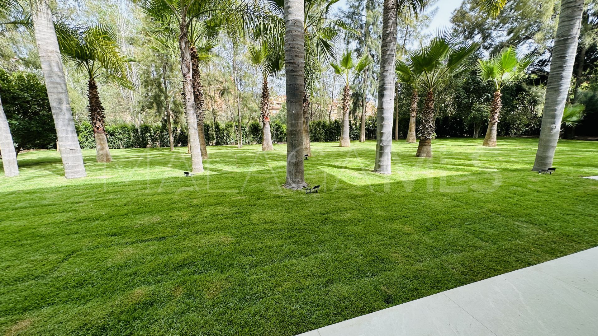 For sale Hacienda las Chapas villa with 5 bedrooms