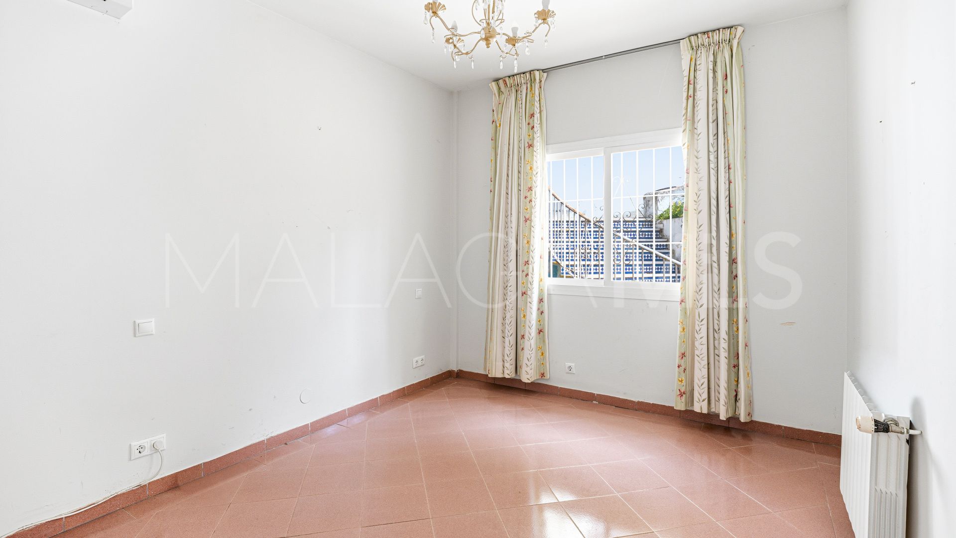 Villa for sale in El Paraiso