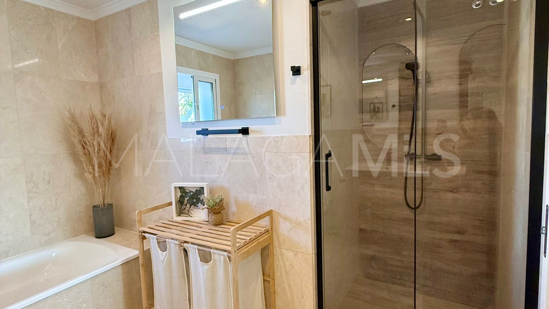 Villa for sale in Riviera del Sol