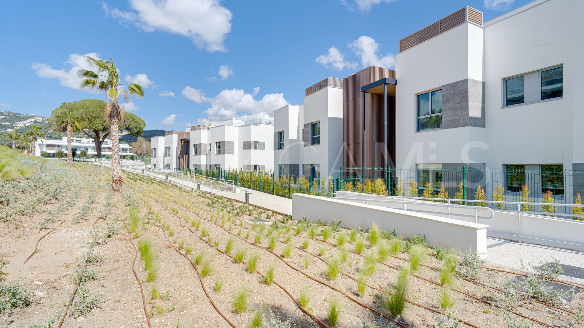 Duplex planta baja for sale with 4 bedrooms in Santa Clara