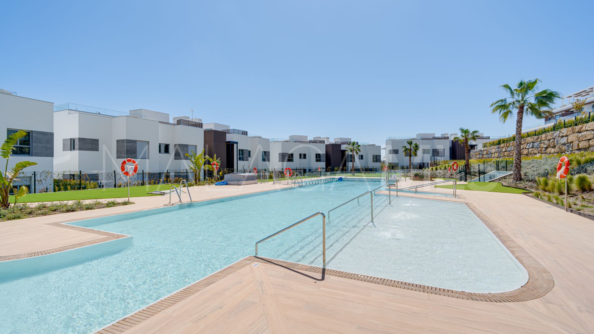 Duplex planta baja for sale with 4 bedrooms in Santa Clara