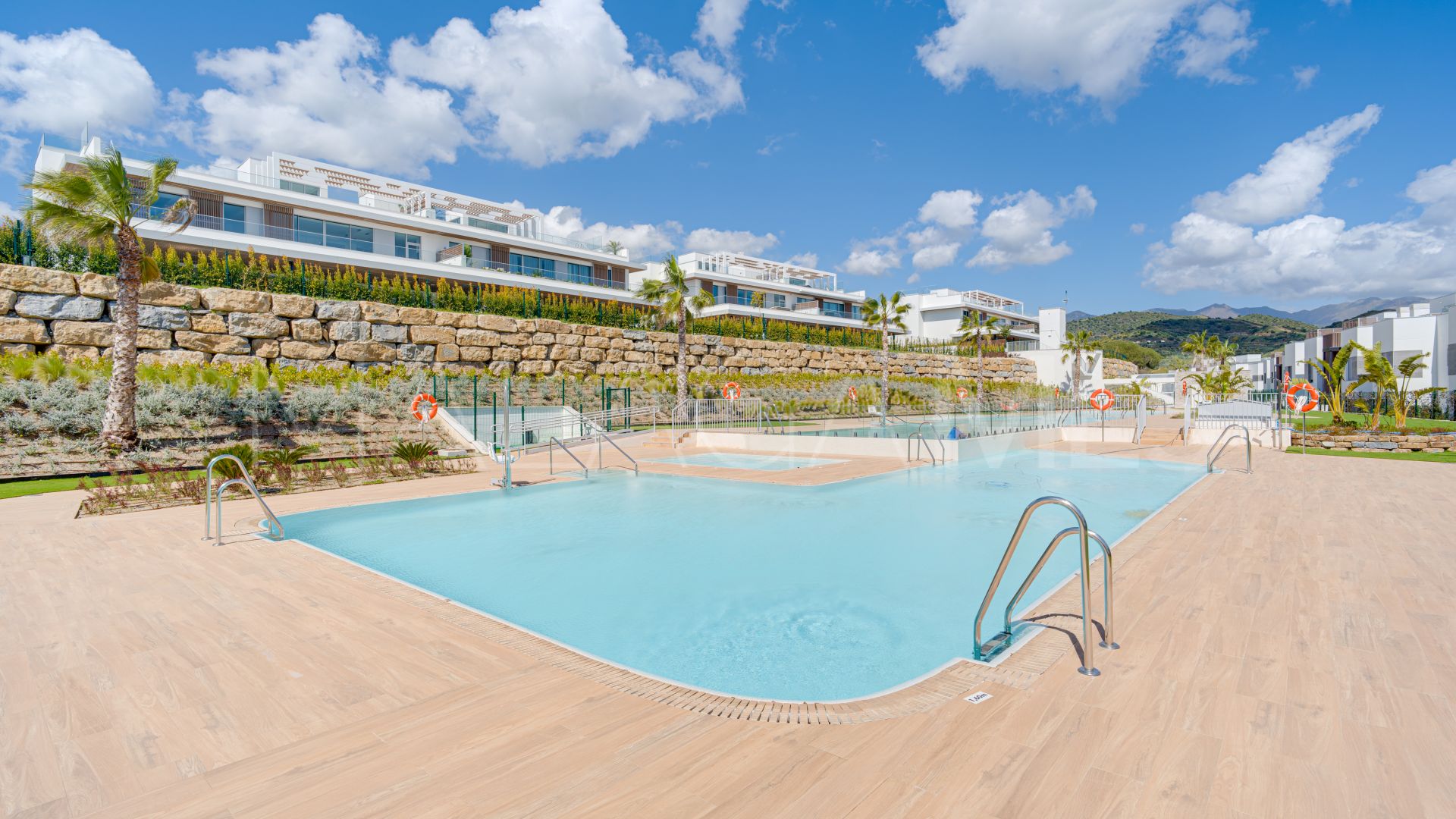 Duplex planta baja for sale with 4 bedrooms in Santa Clara