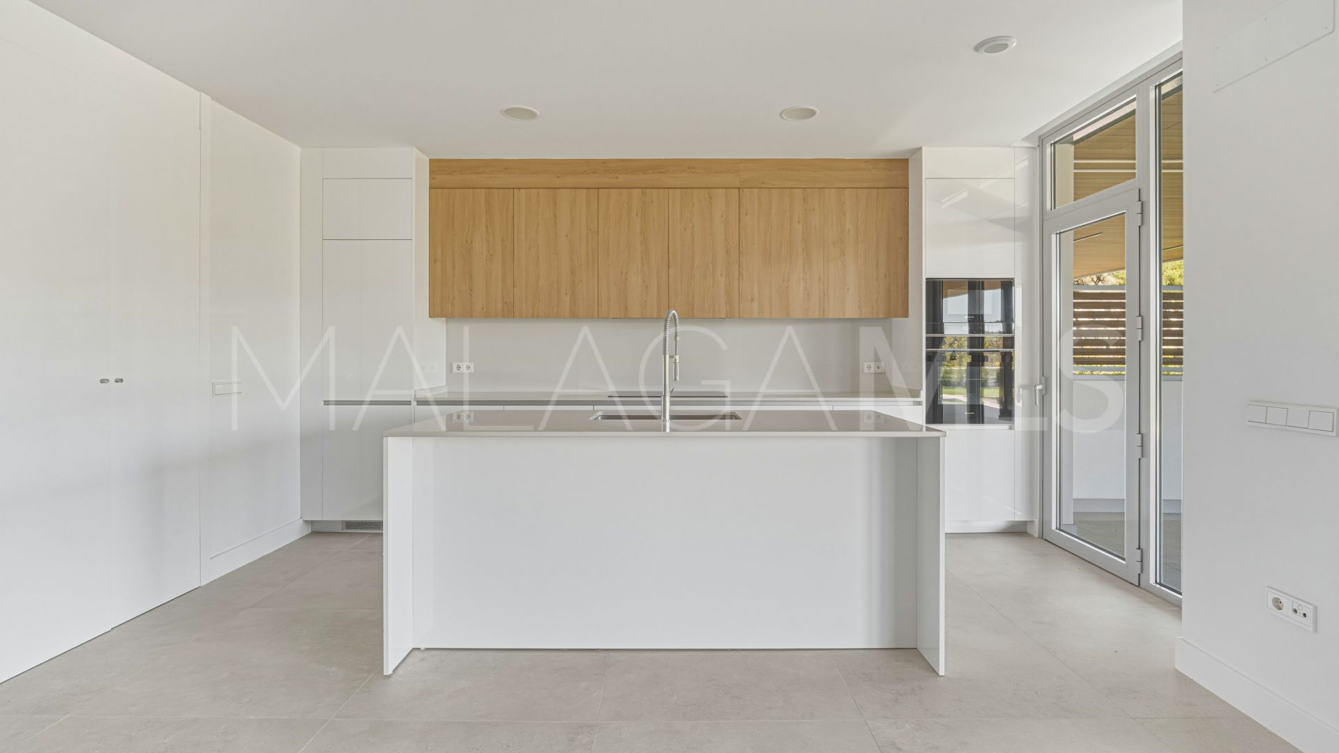 Duplex planta baja for sale with 4 bedrooms in Santa Clara