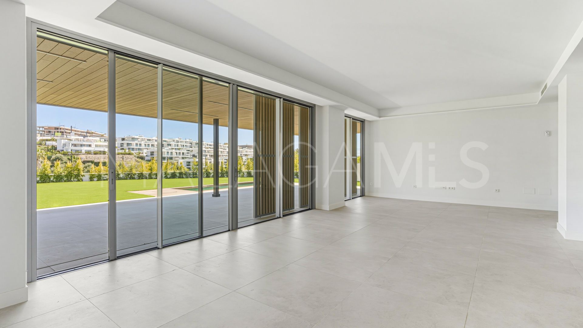 Duplex planta baja for sale with 4 bedrooms in Santa Clara