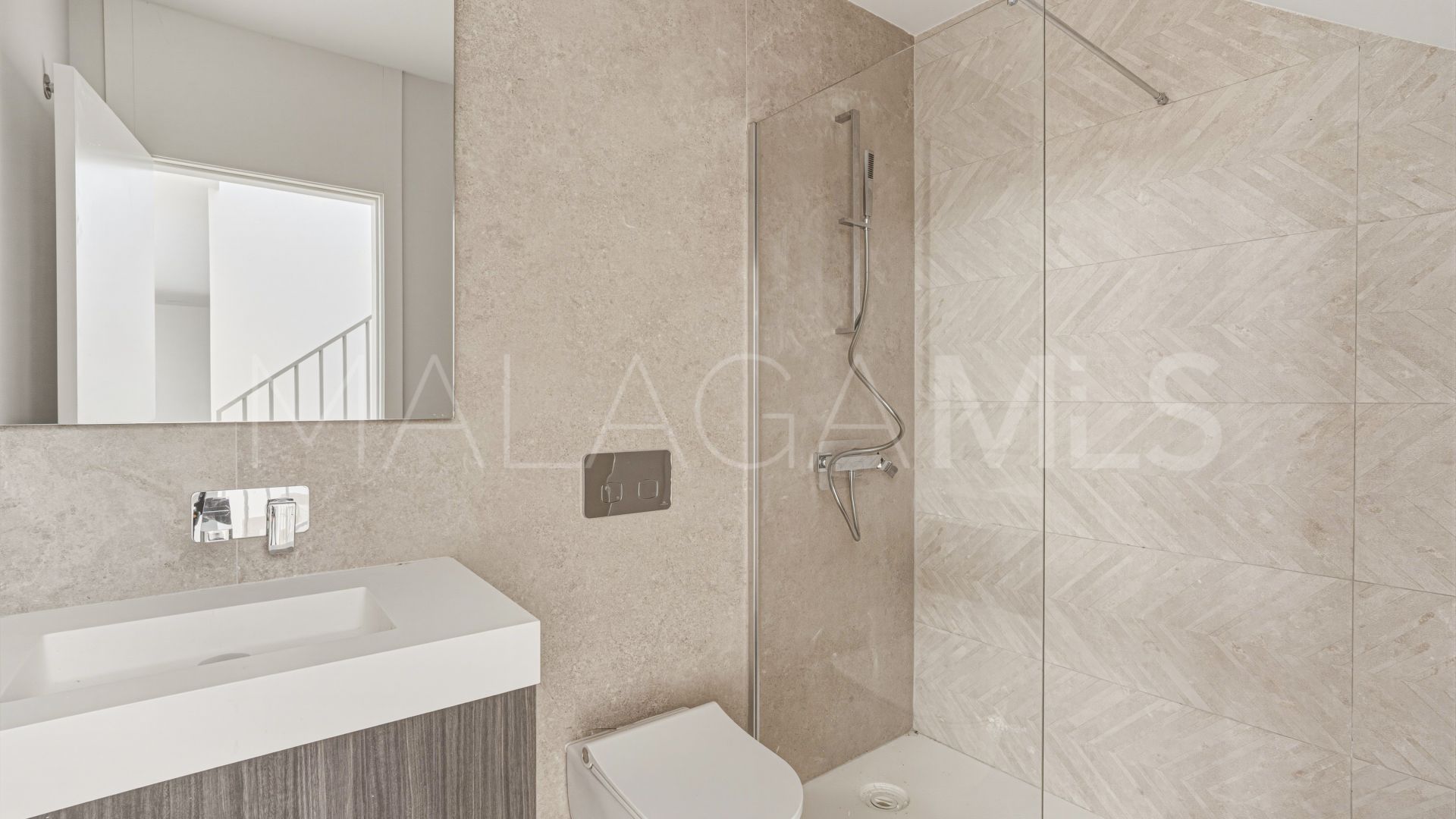 Duplex planta baja for sale with 4 bedrooms in Santa Clara