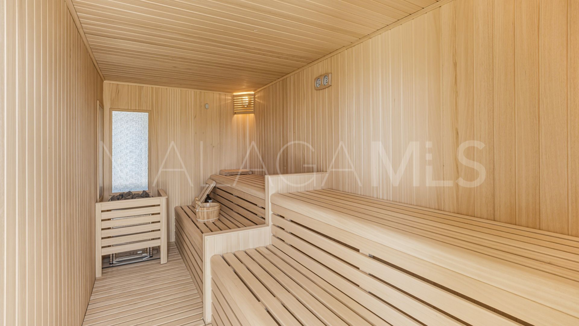 Duplex planta baja for sale with 4 bedrooms in Santa Clara