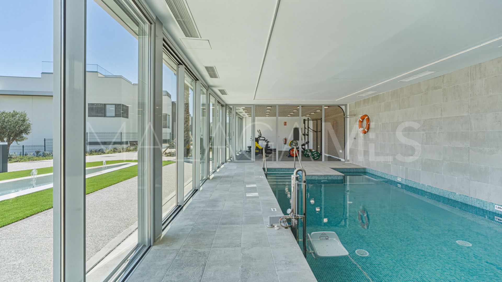 Duplex planta baja for sale with 4 bedrooms in Santa Clara