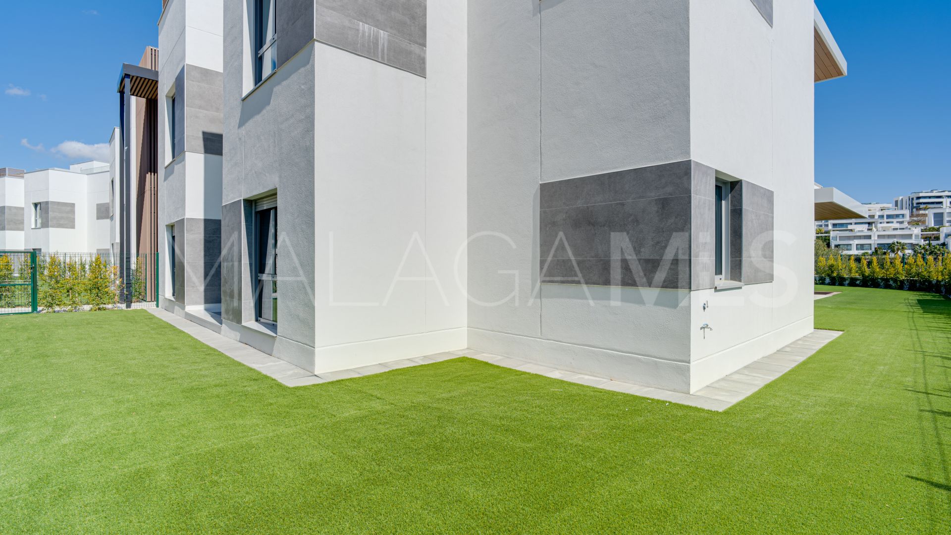 Duplex planta baja for sale with 4 bedrooms in Santa Clara