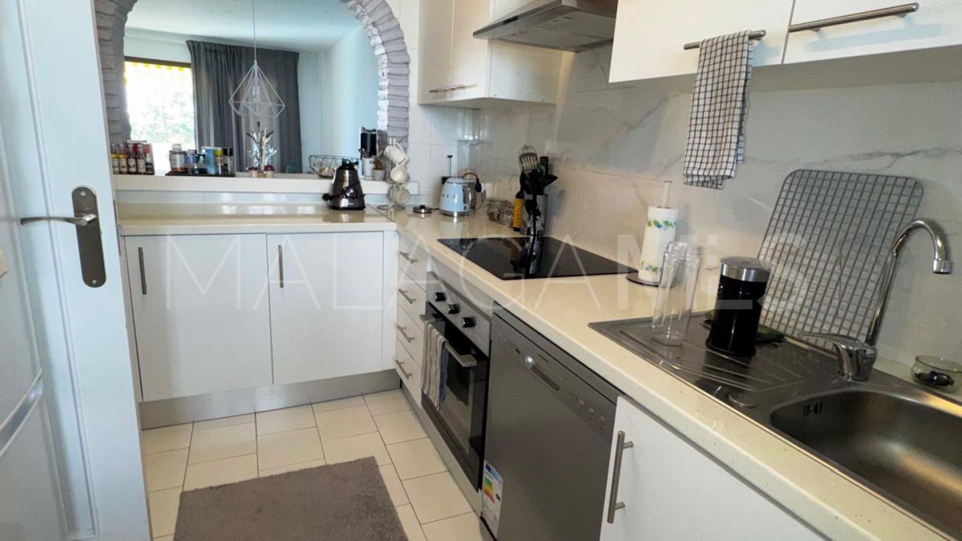 Calahonda 2 bedrooms apartment for sale