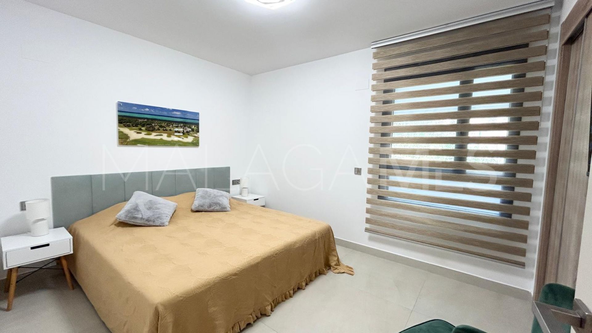 For sale apartment in The Crest with 3 bedrooms