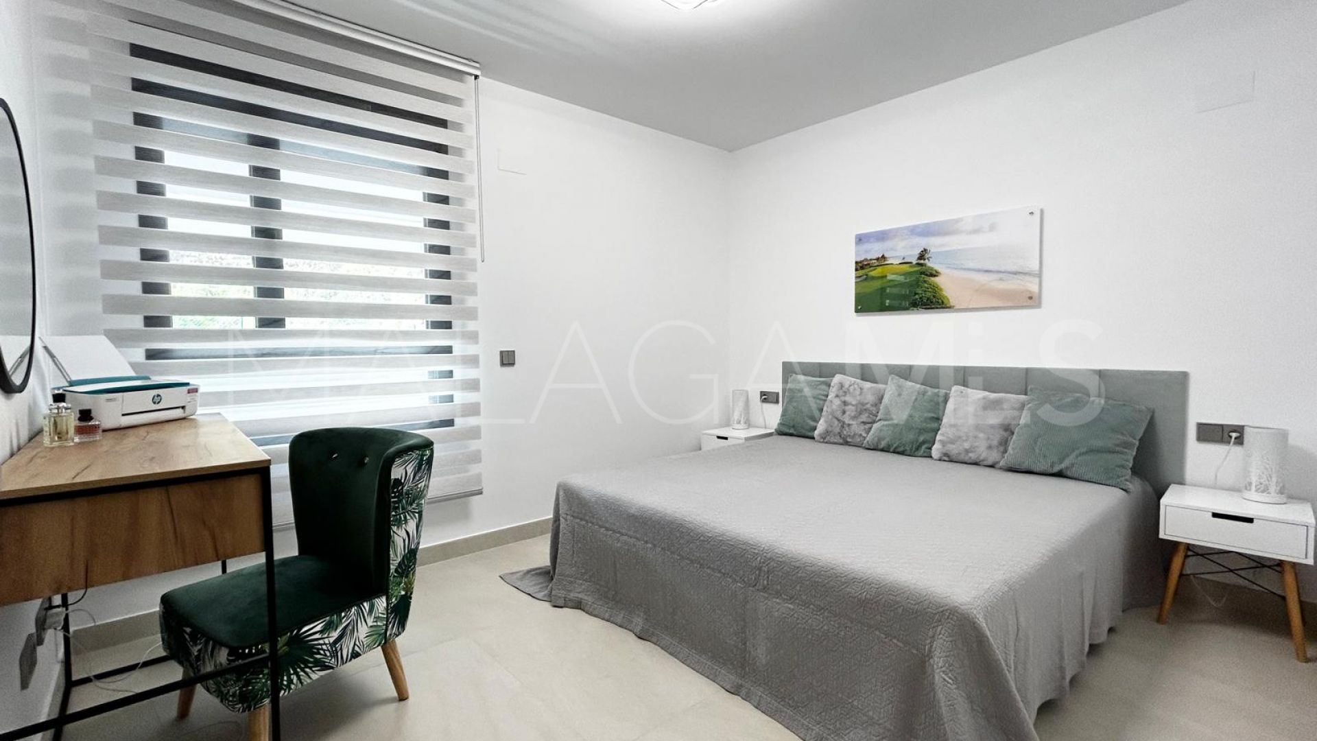 For sale apartment in The Crest with 3 bedrooms