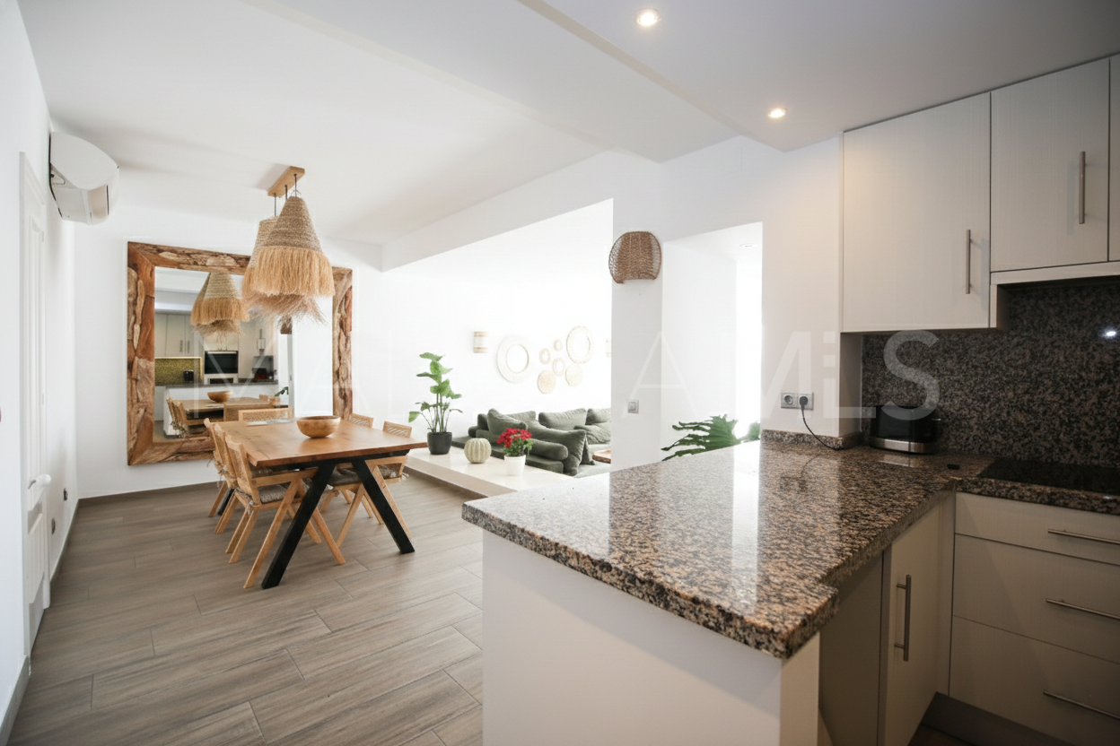 Buy apartamento planta baja in Jardines de las Golondrinas with 2 bedrooms