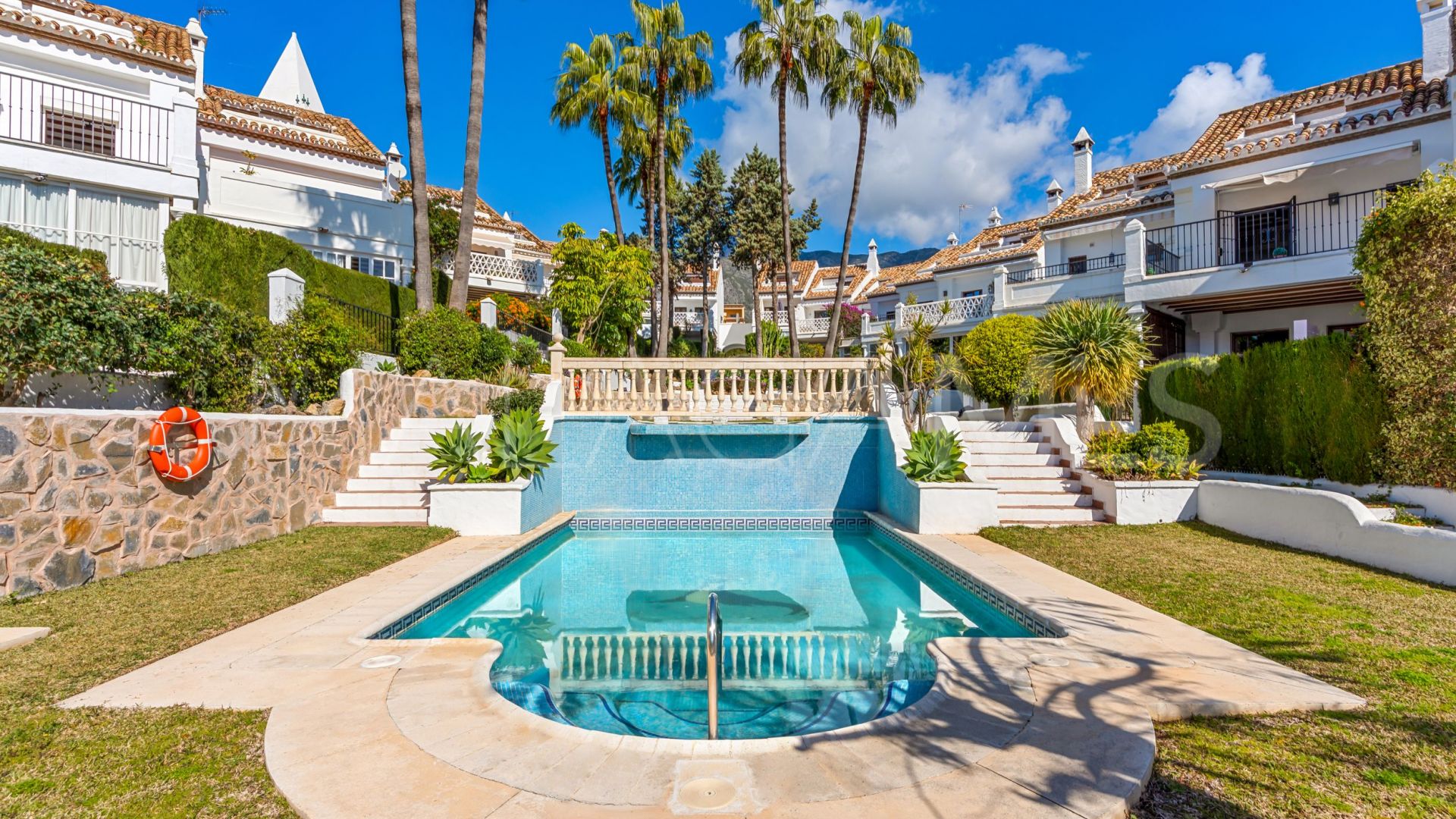 Reihenhaus for sale in Montepiedra