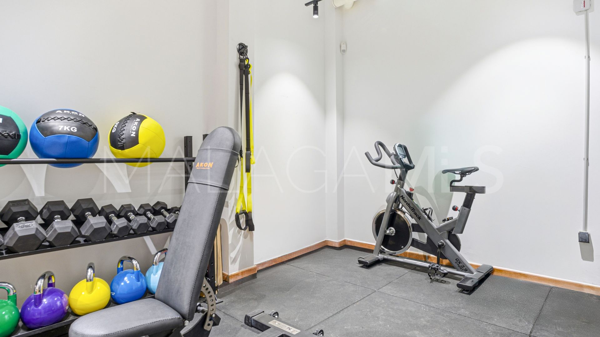 Agra Residencial, adosado for sale with 3 bedrooms