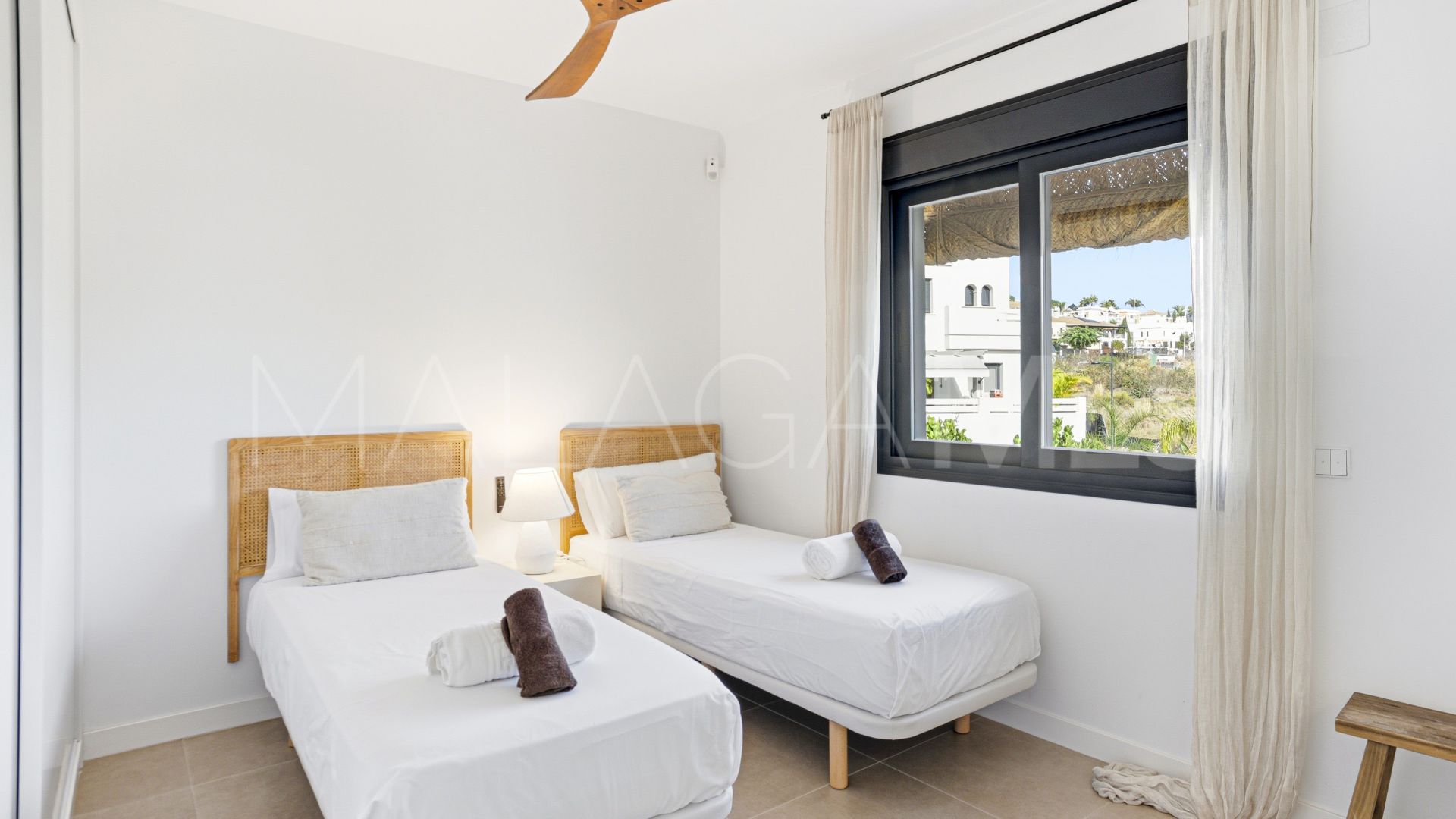 Agra Residencial, adosado for sale with 3 bedrooms