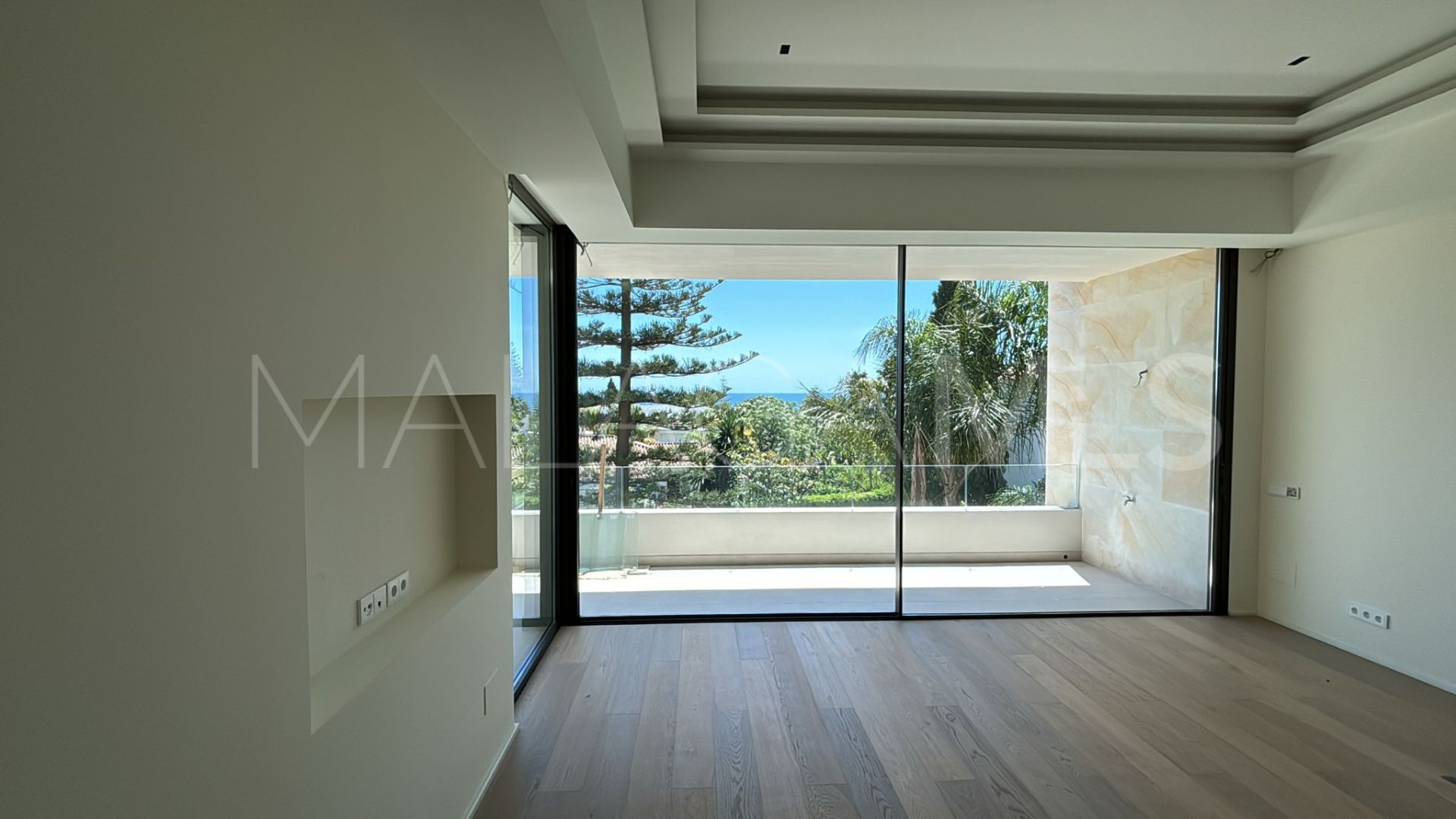 5 bedrooms Los Monteros Playa villa for sale