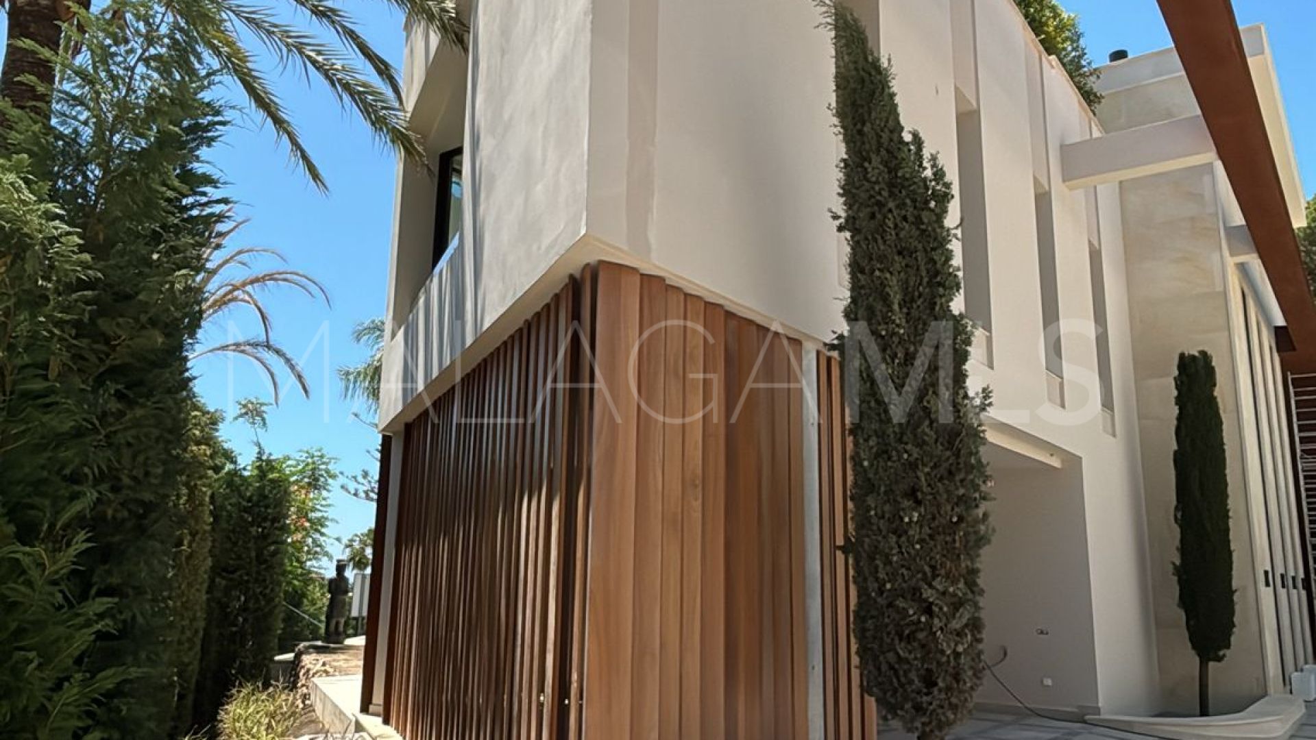 5 bedrooms Los Monteros Playa villa for sale