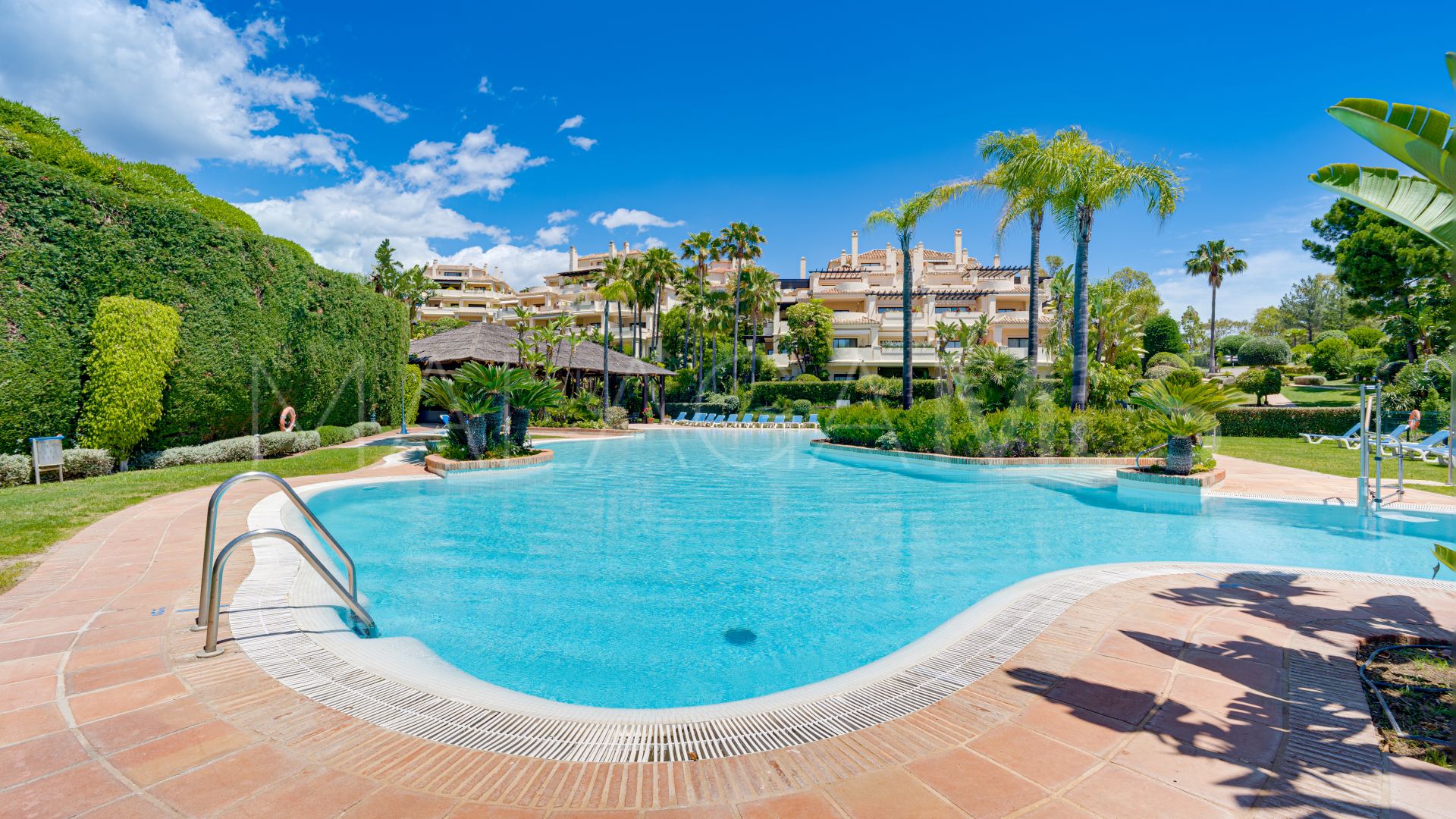 Appartement rez de chaussée for sale in Los Capanes del Golf