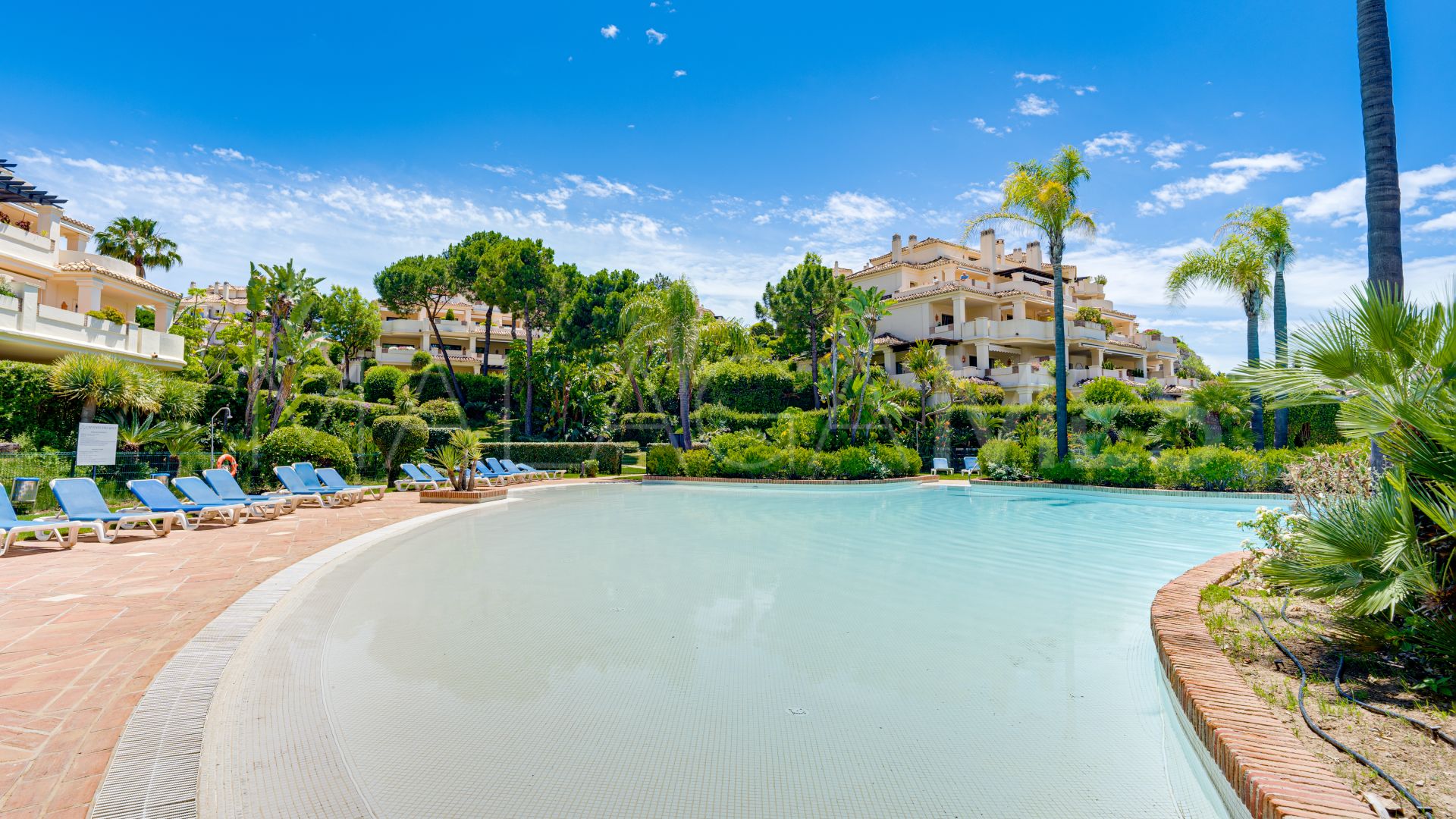 Appartement rez de chaussée for sale in Los Capanes del Golf