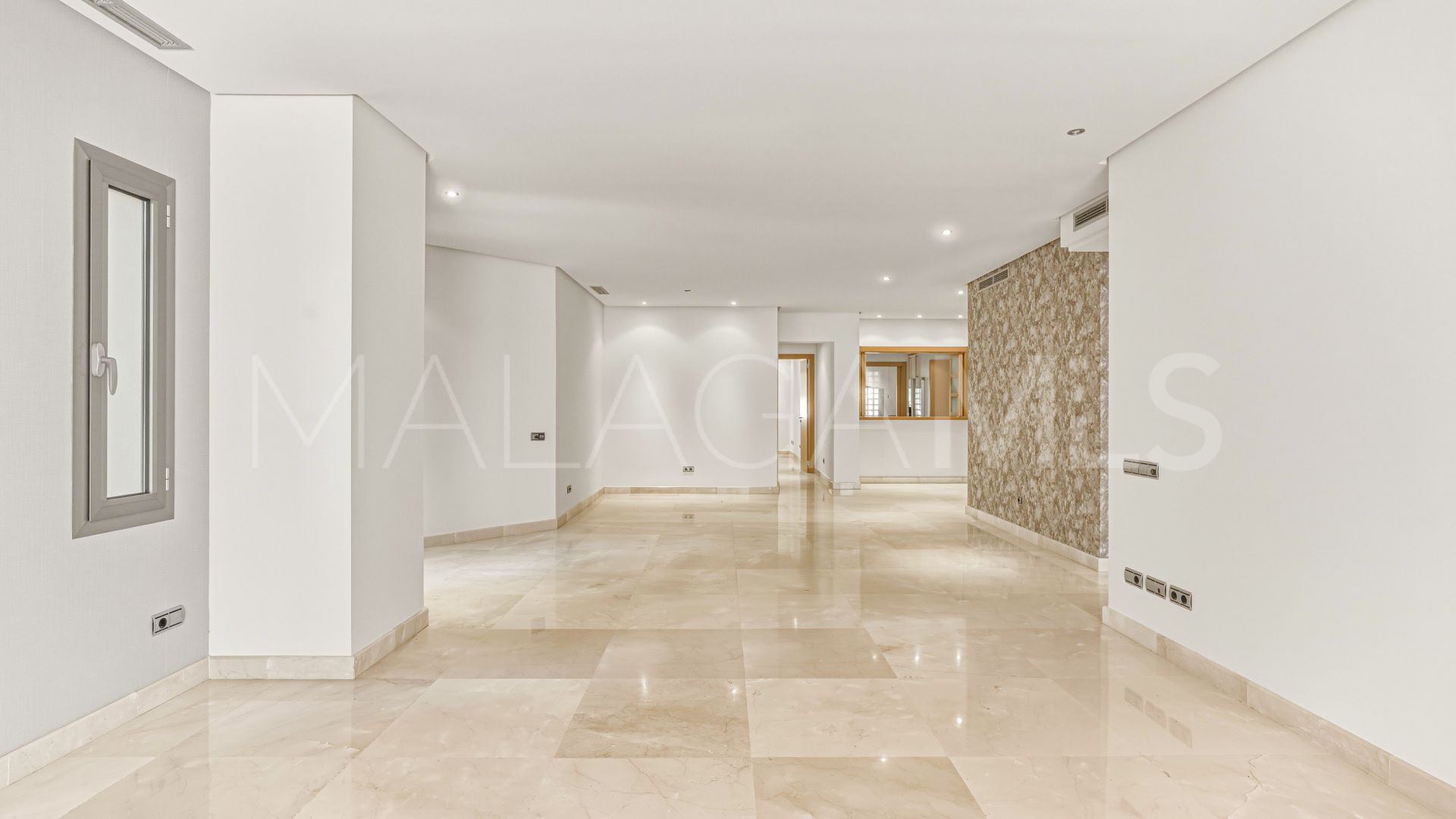 Appartement rez de chaussée for sale in Mansion Club