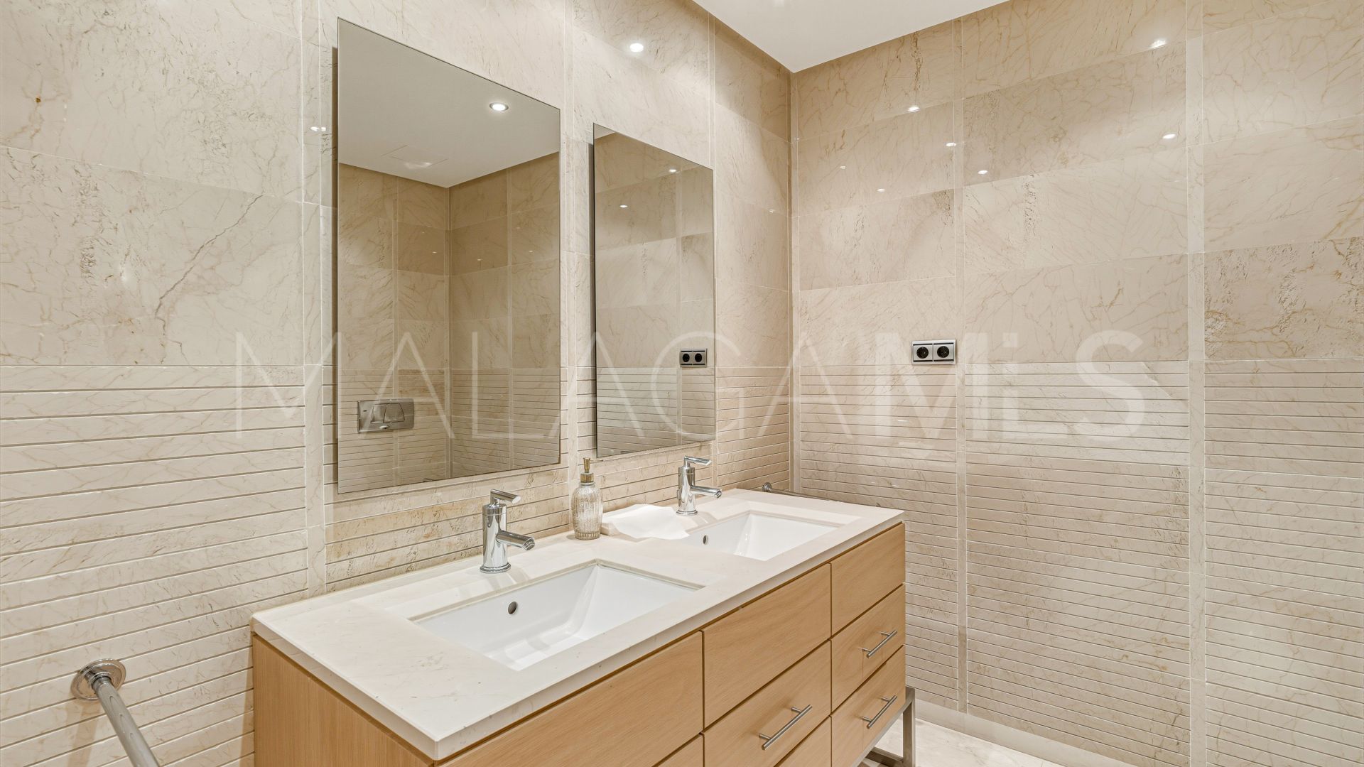 Appartement rez de chaussée for sale in Mansion Club