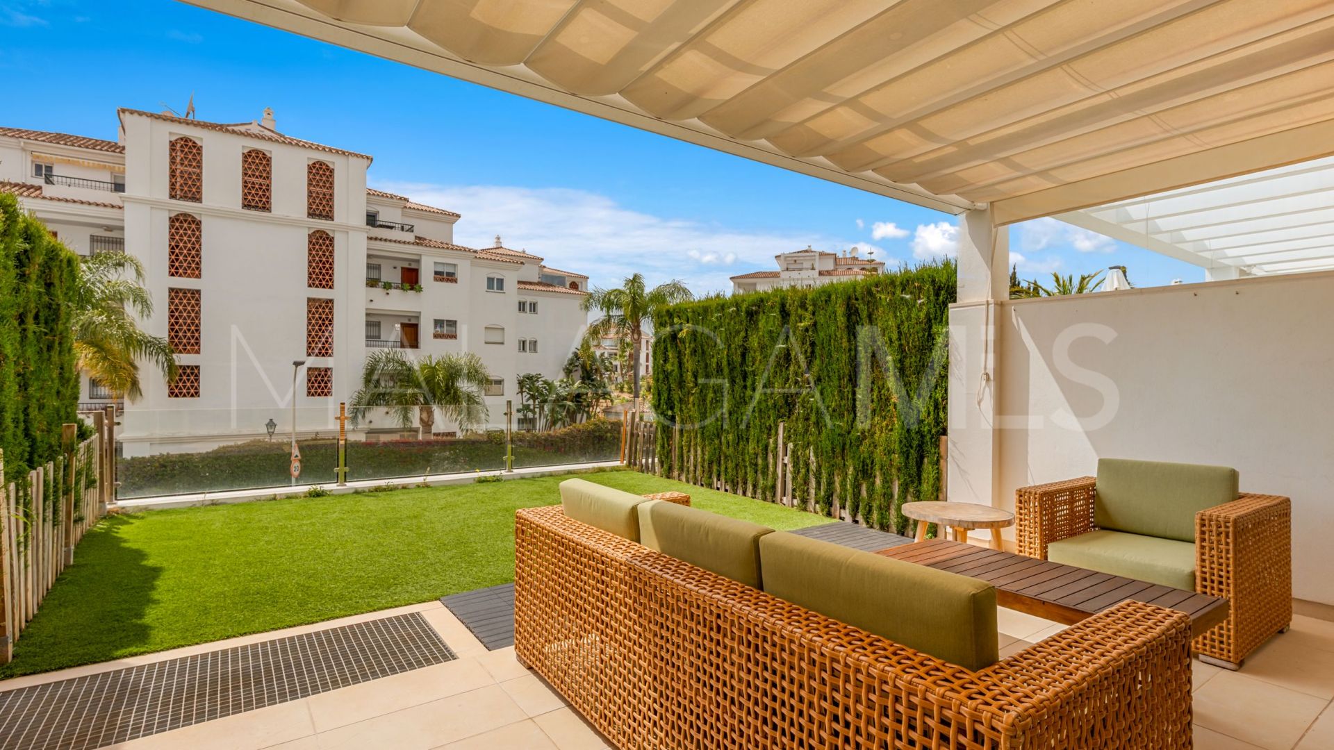 Adosado for sale in El Romeral de Calahonda de 4 bedrooms