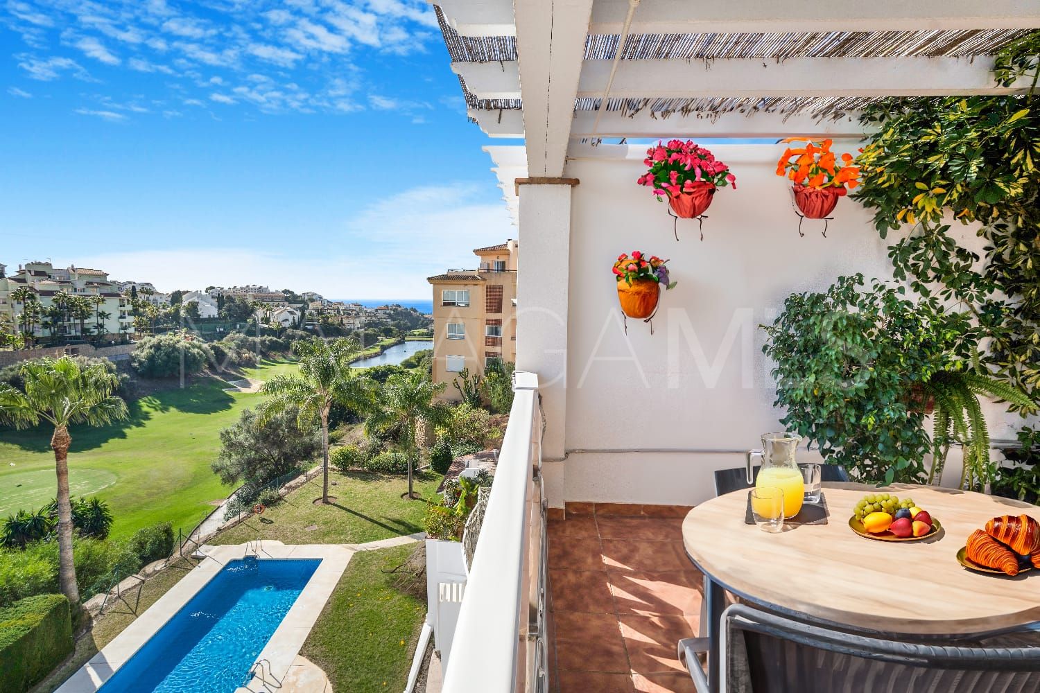 Duplex penthouse for sale in Riviera del Sol with 3 bedrooms