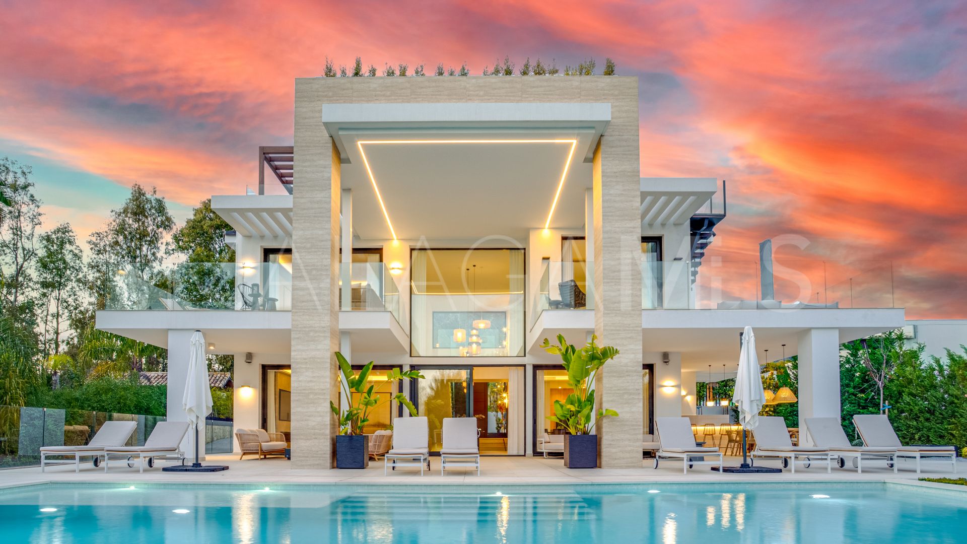 Villa for sale in Golden Mile