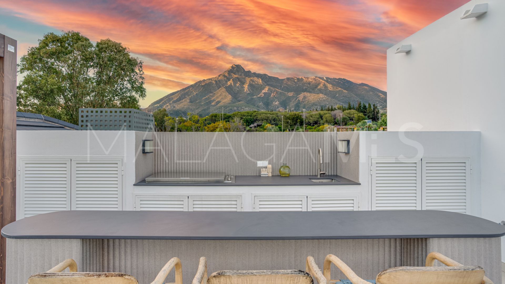 Villa for sale in Golden Mile