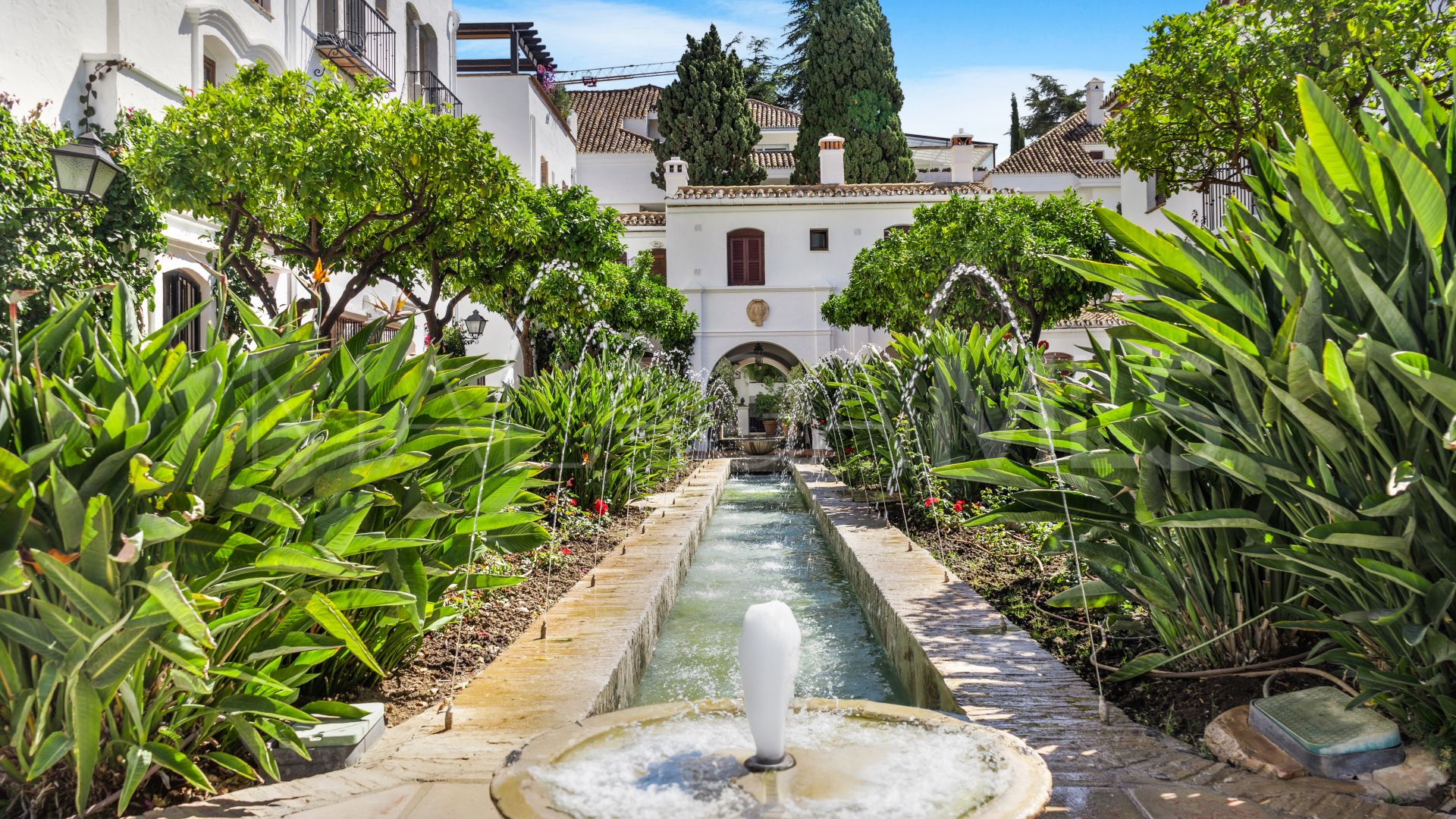 Bottenvåningslägenhet for sale in Señorio de Marbella