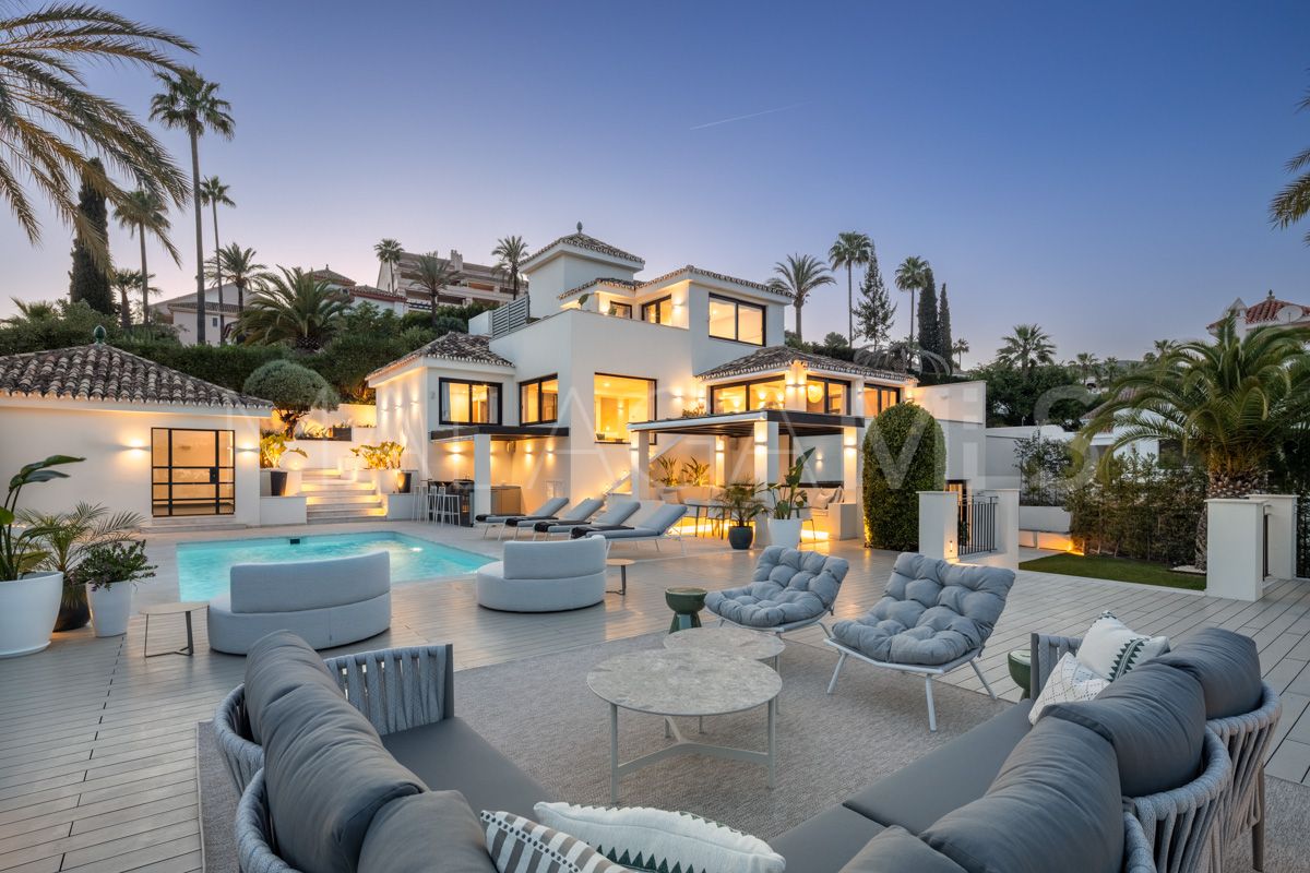 Villa for sale in Los Naranjos Hill Club