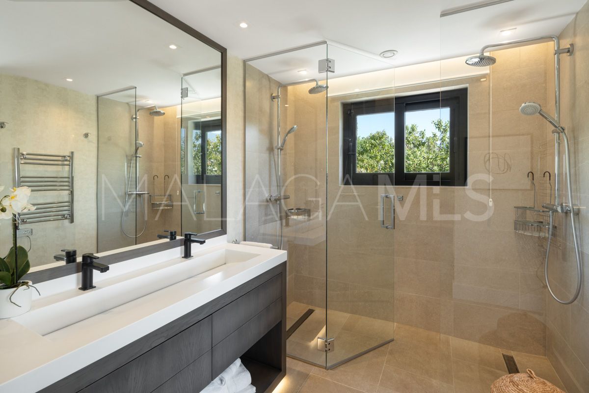 Villa for sale in Los Naranjos Hill Club