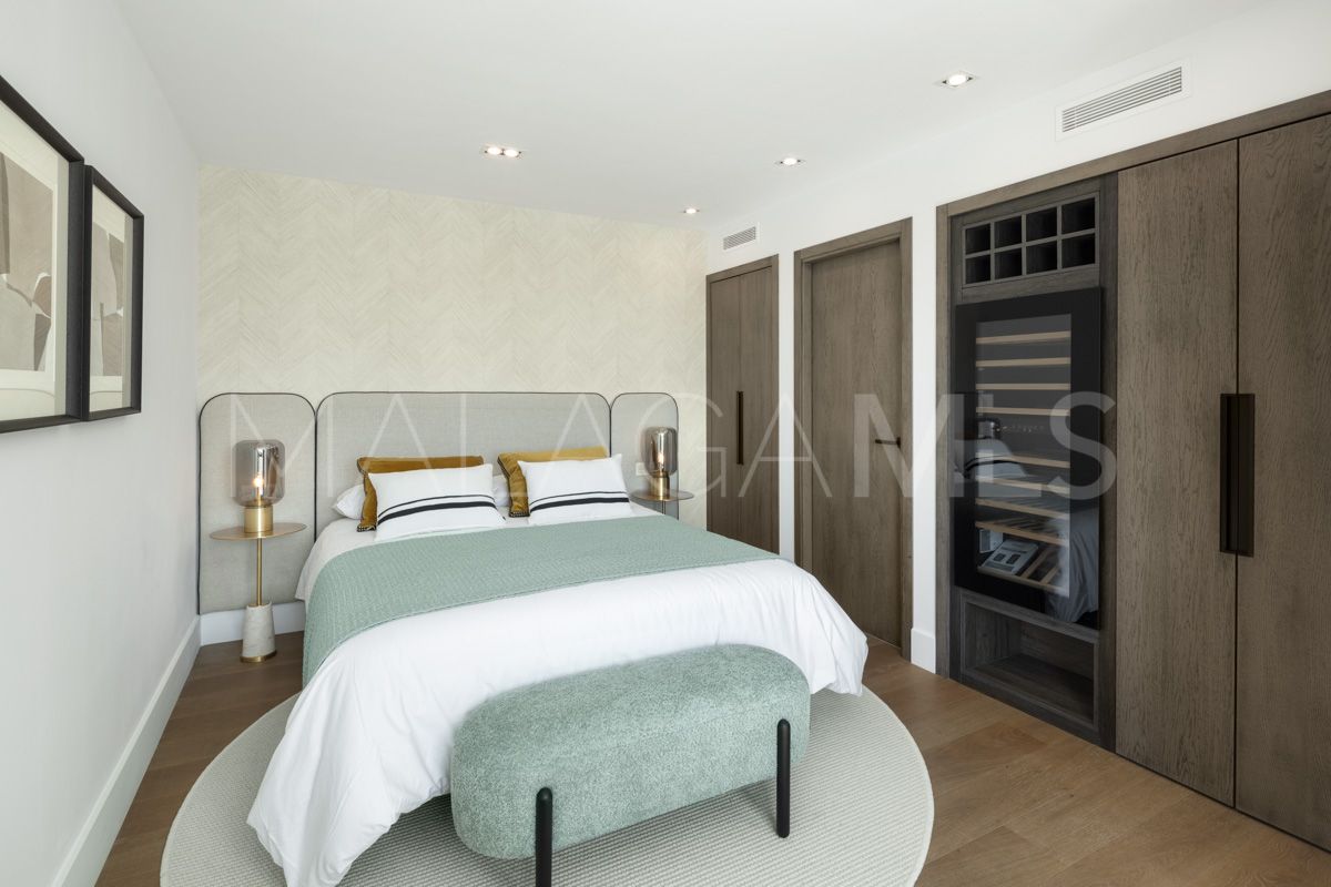 Villa for sale in Los Naranjos Hill Club
