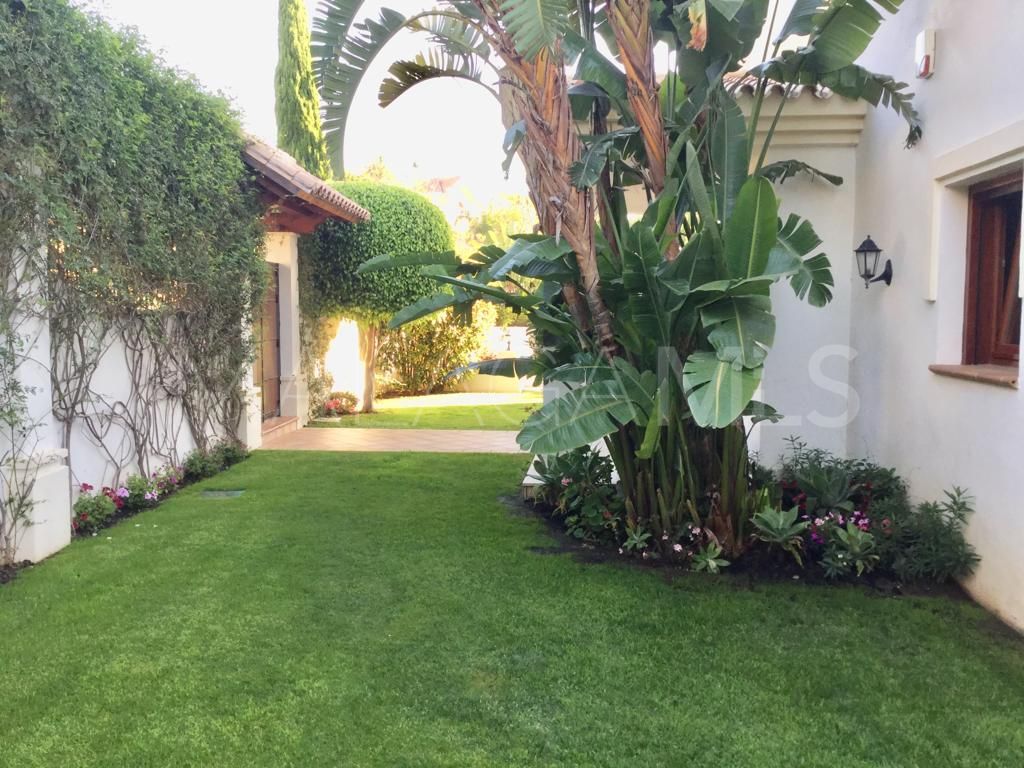 Villa for sale in Los Flamingos