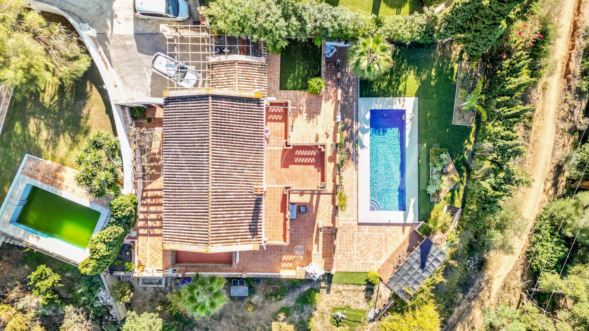 Villa for sale in Parque Elviria