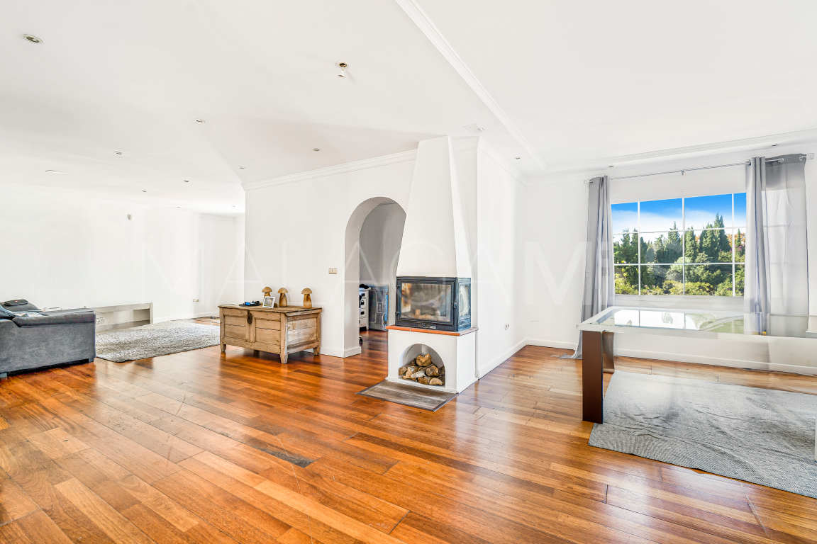 Villa for sale in Parque Elviria
